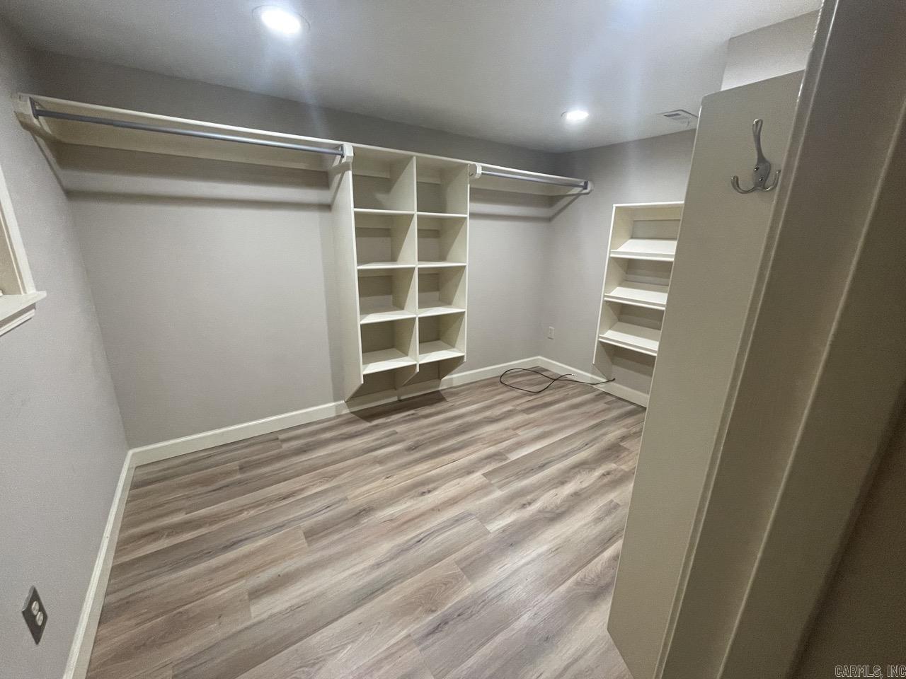 Mayflower - Residential Lease