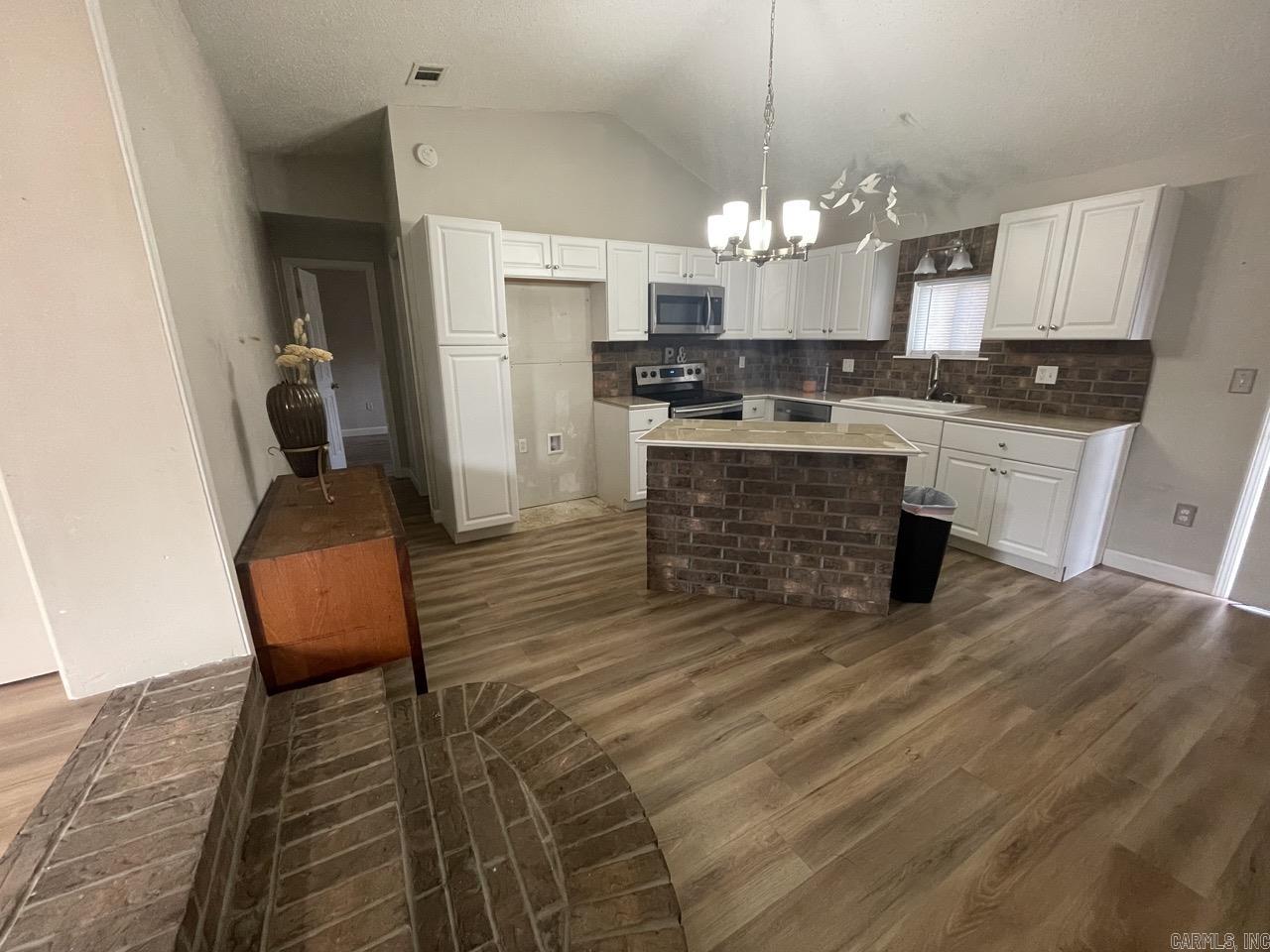 Mayflower - Residential Lease