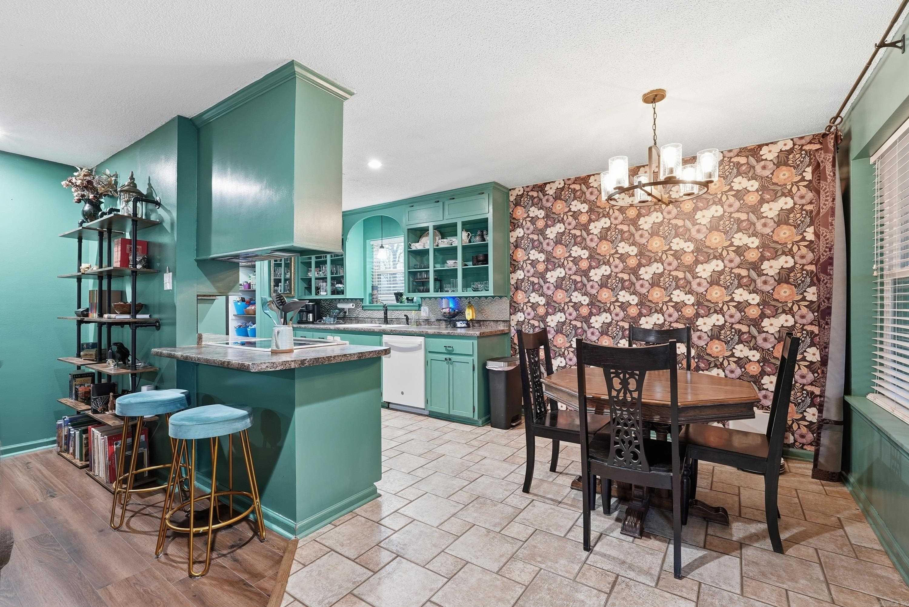 Smoking Oaks - Residential