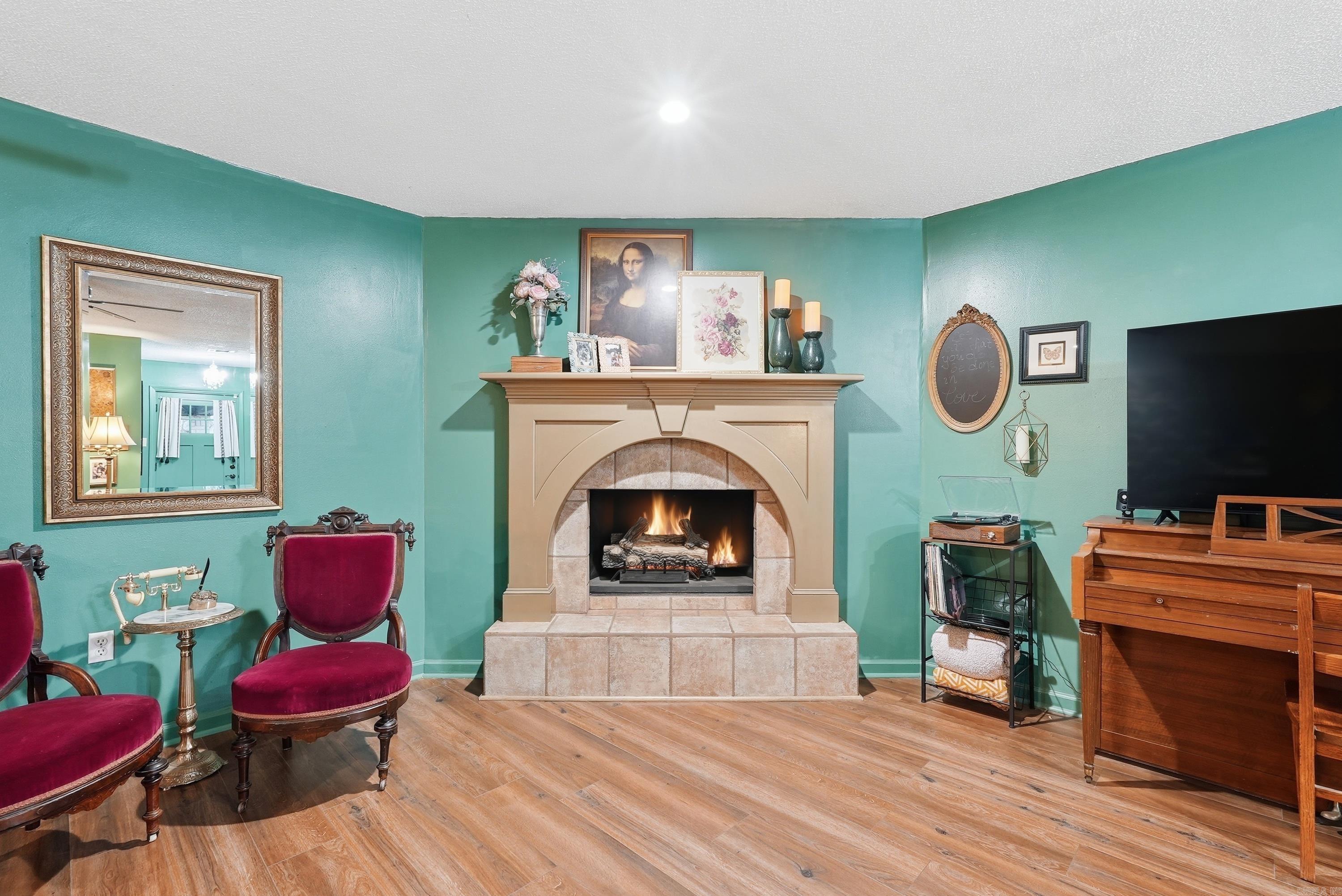 Smoking Oaks - Residential