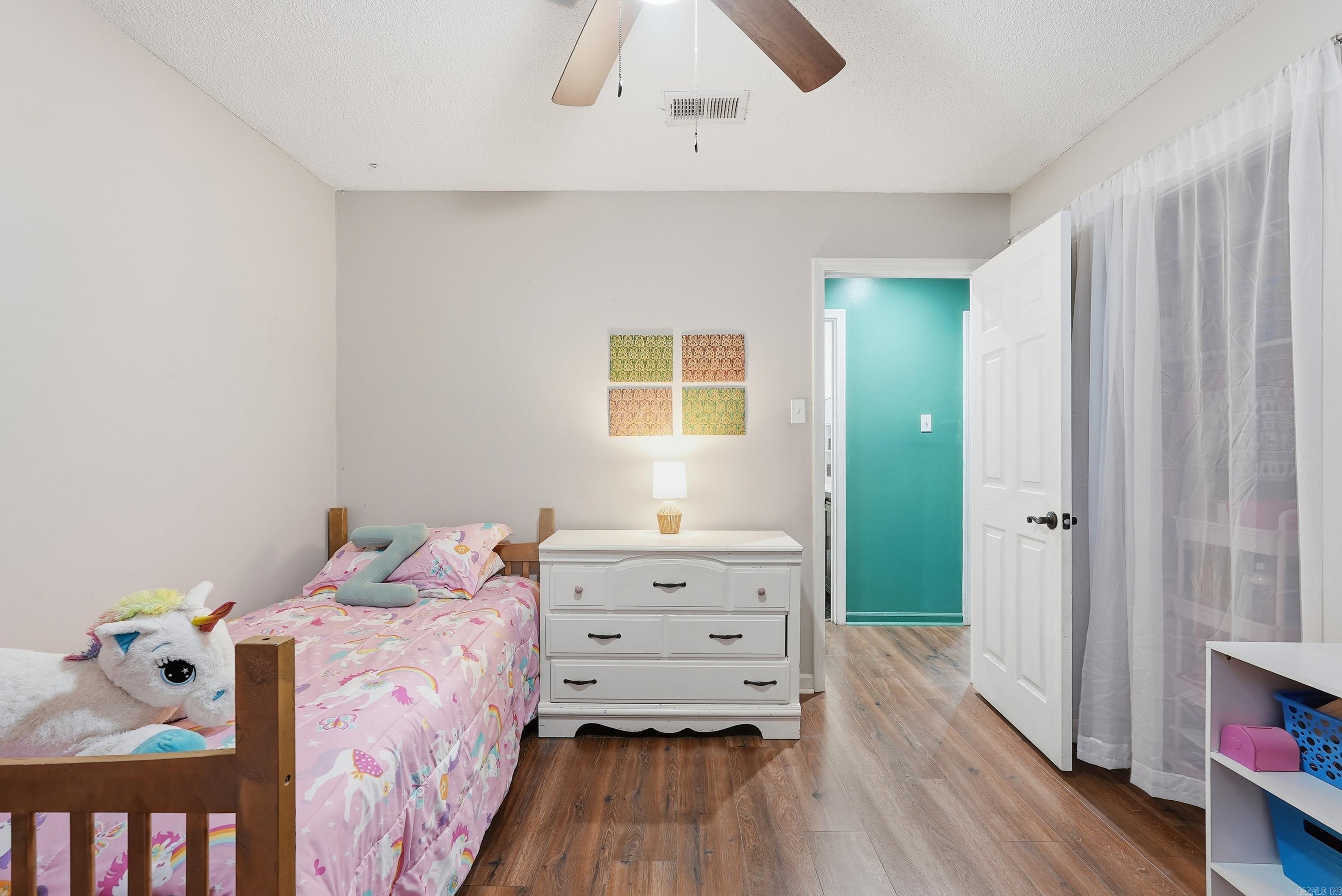 Smoking Oaks - Residential