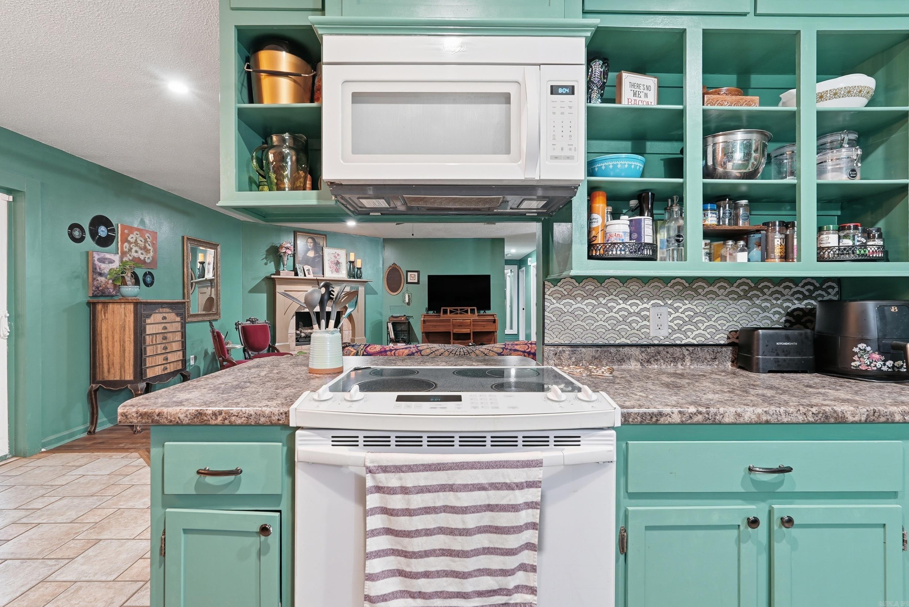 Smoking Oaks - Residential