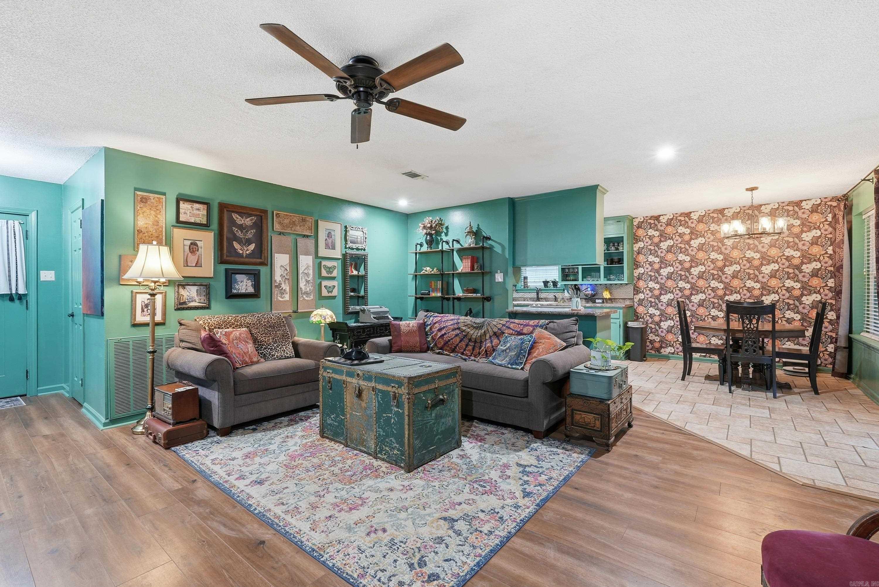 Smoking Oaks - Residential