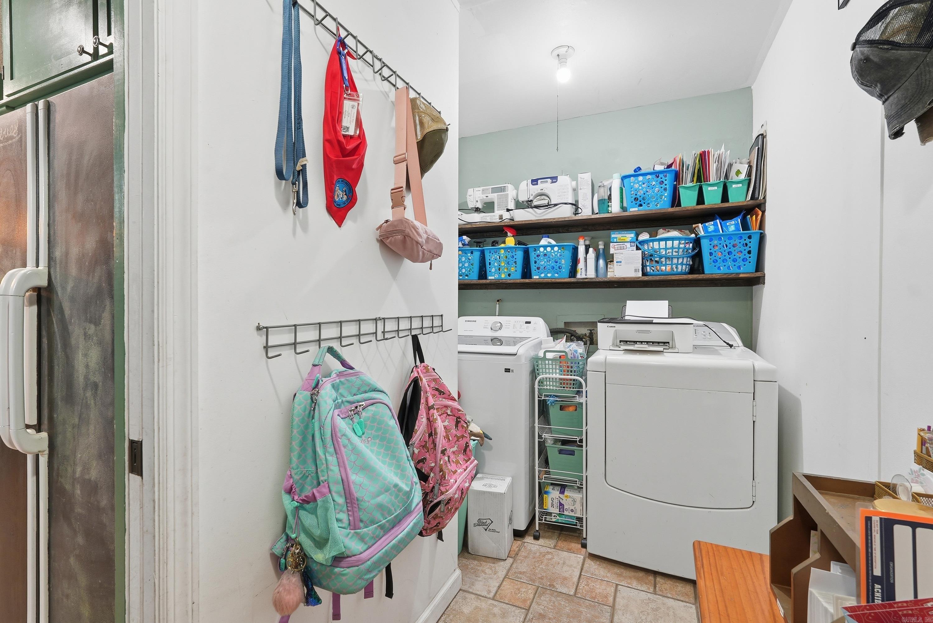 Smoking Oaks - Residential