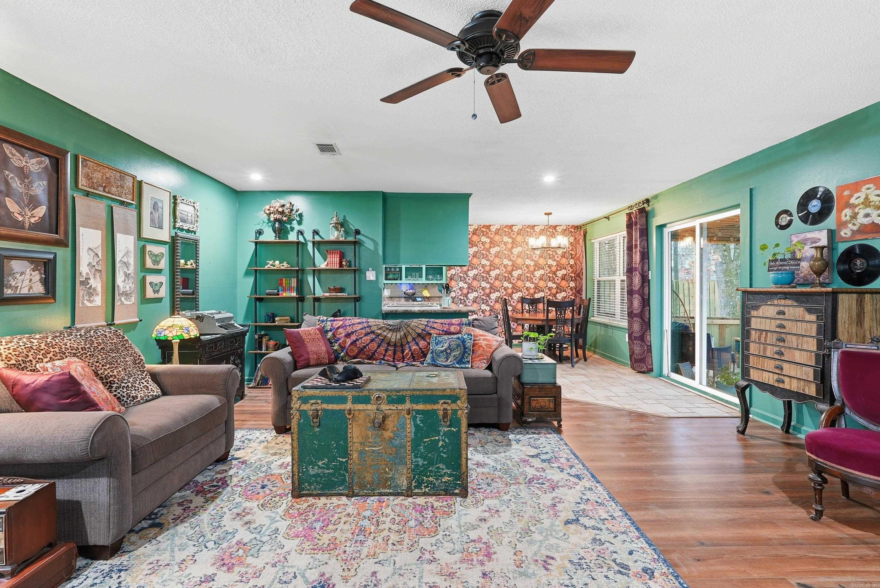 Smoking Oaks - Residential