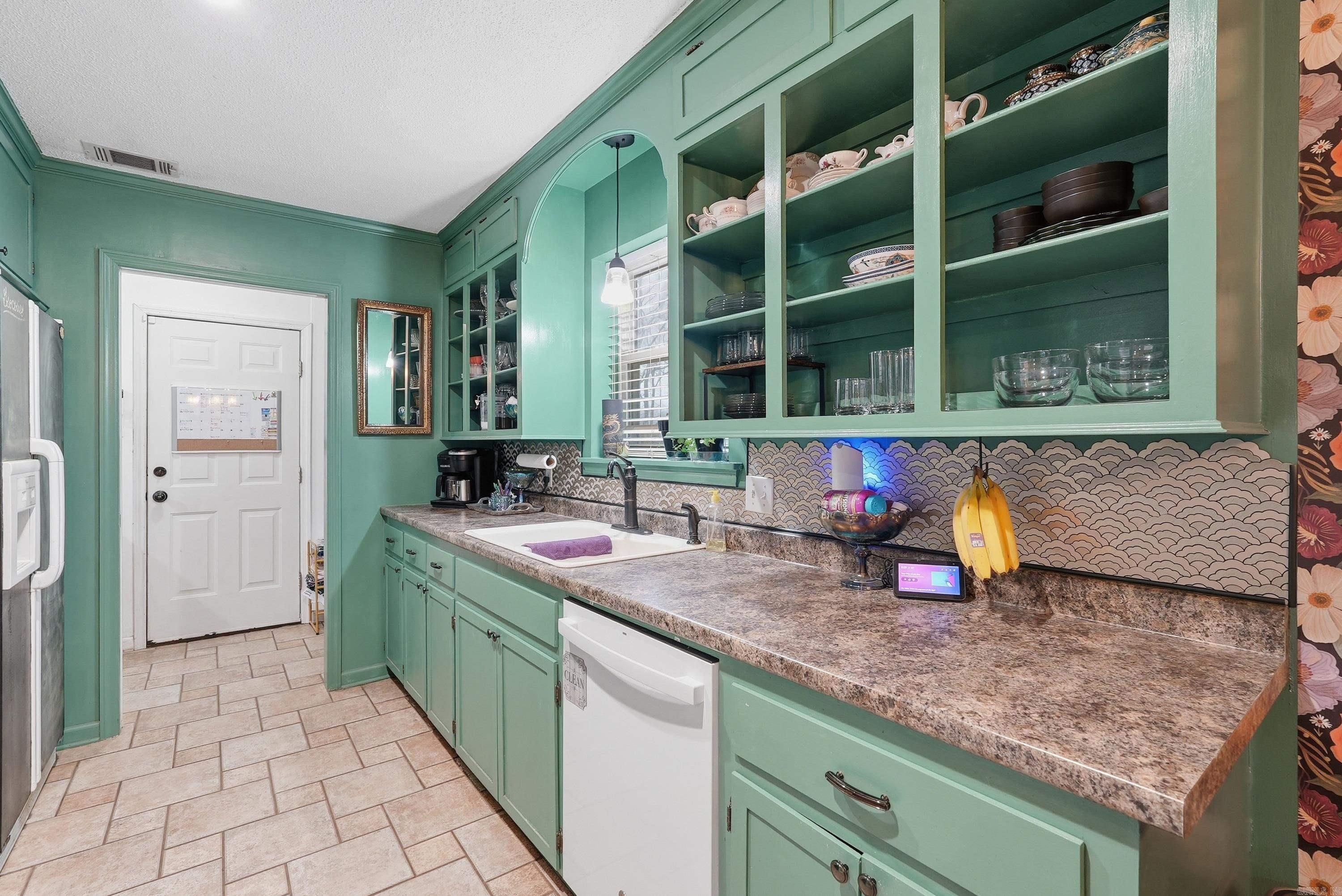 Smoking Oaks - Residential