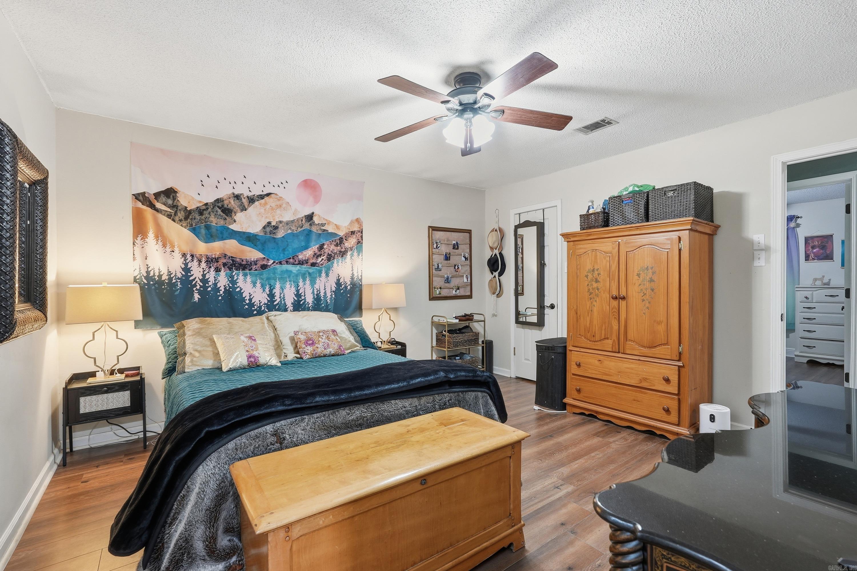 Smoking Oaks - Residential