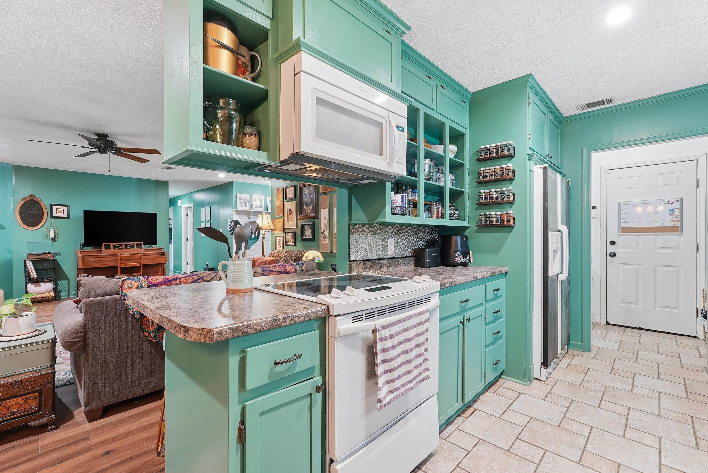 Smoking Oaks - Residential