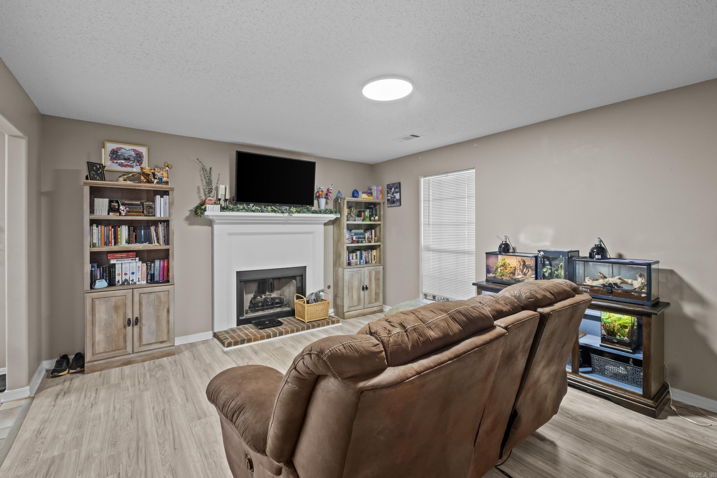 DEERFIELD ESTATES - Residential