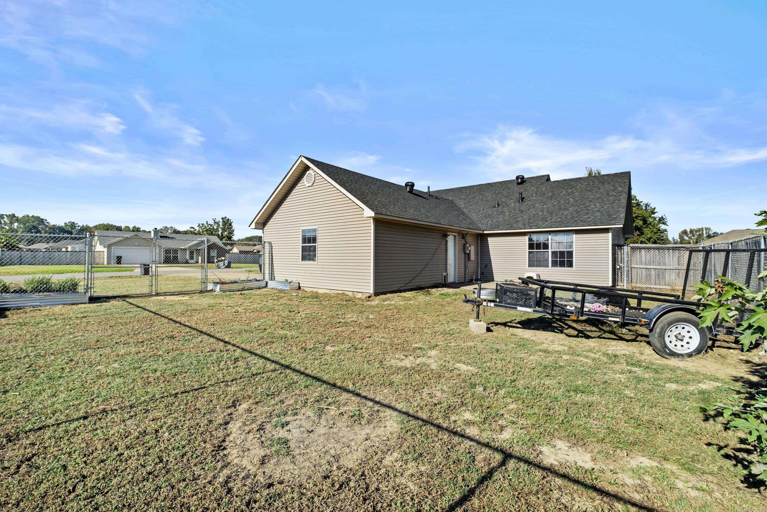 DEERFIELD ESTATES - Residential