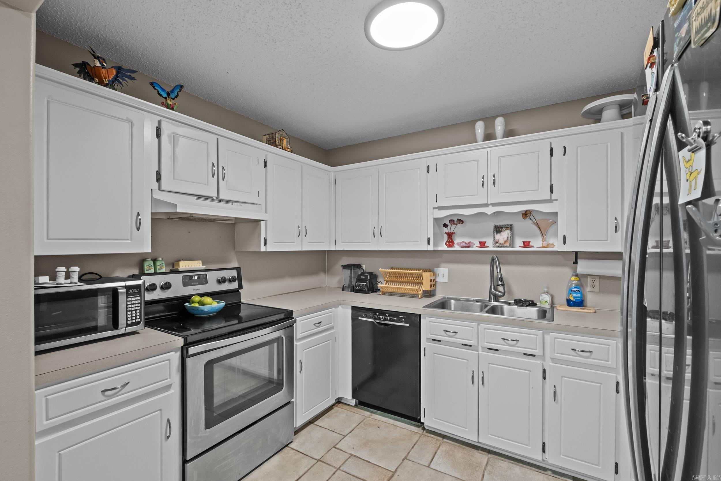 DEERFIELD ESTATES - Residential