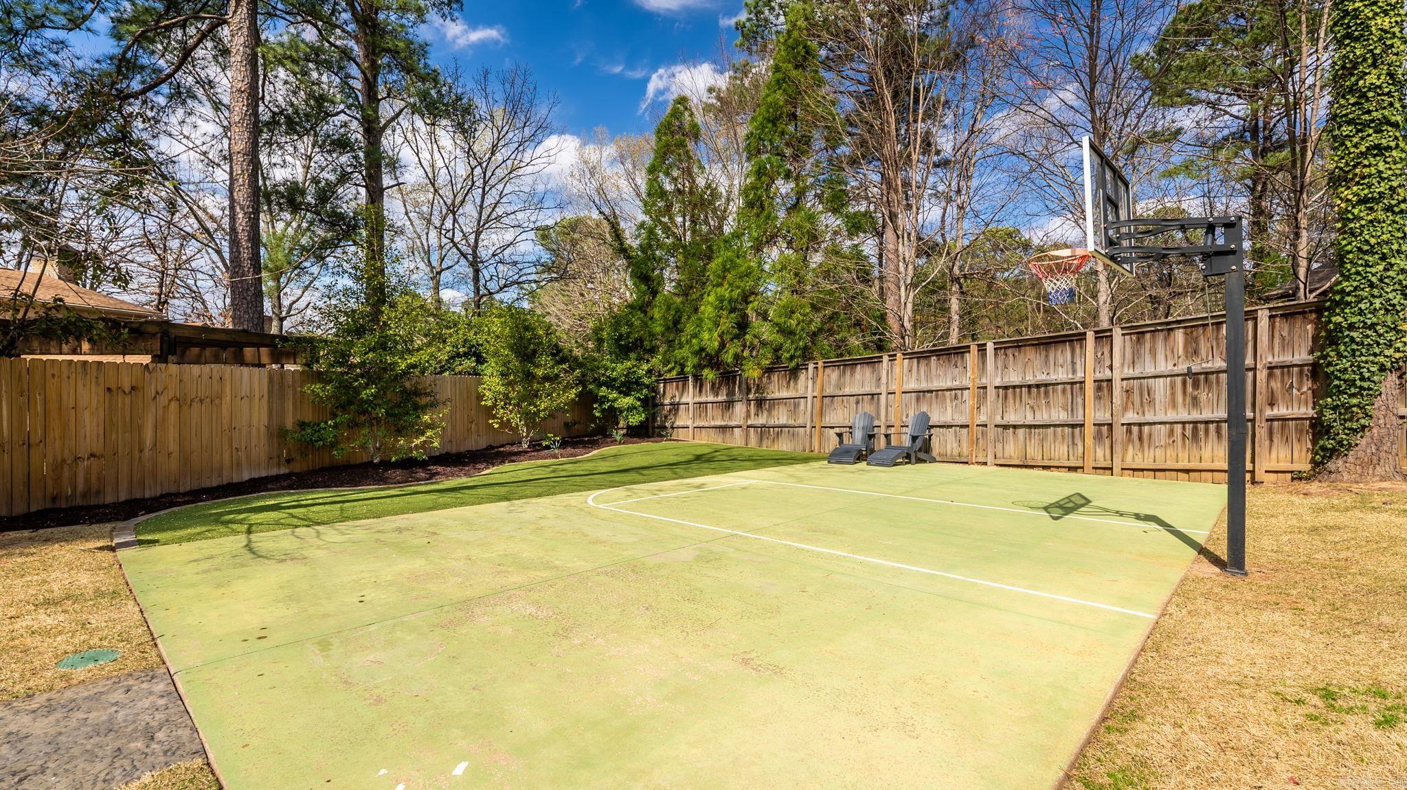 LONGLEA - Residential