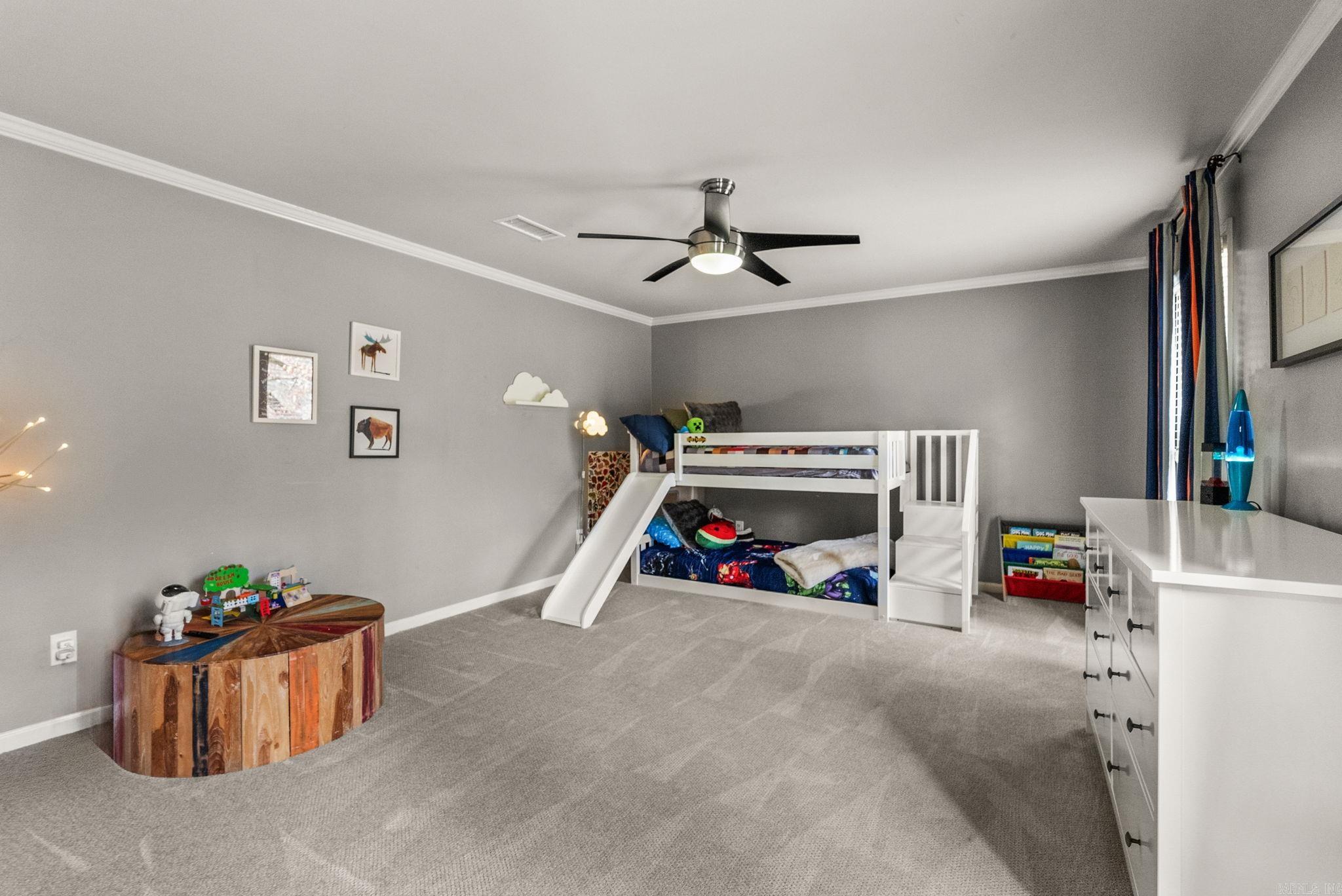 LONGLEA - Residential