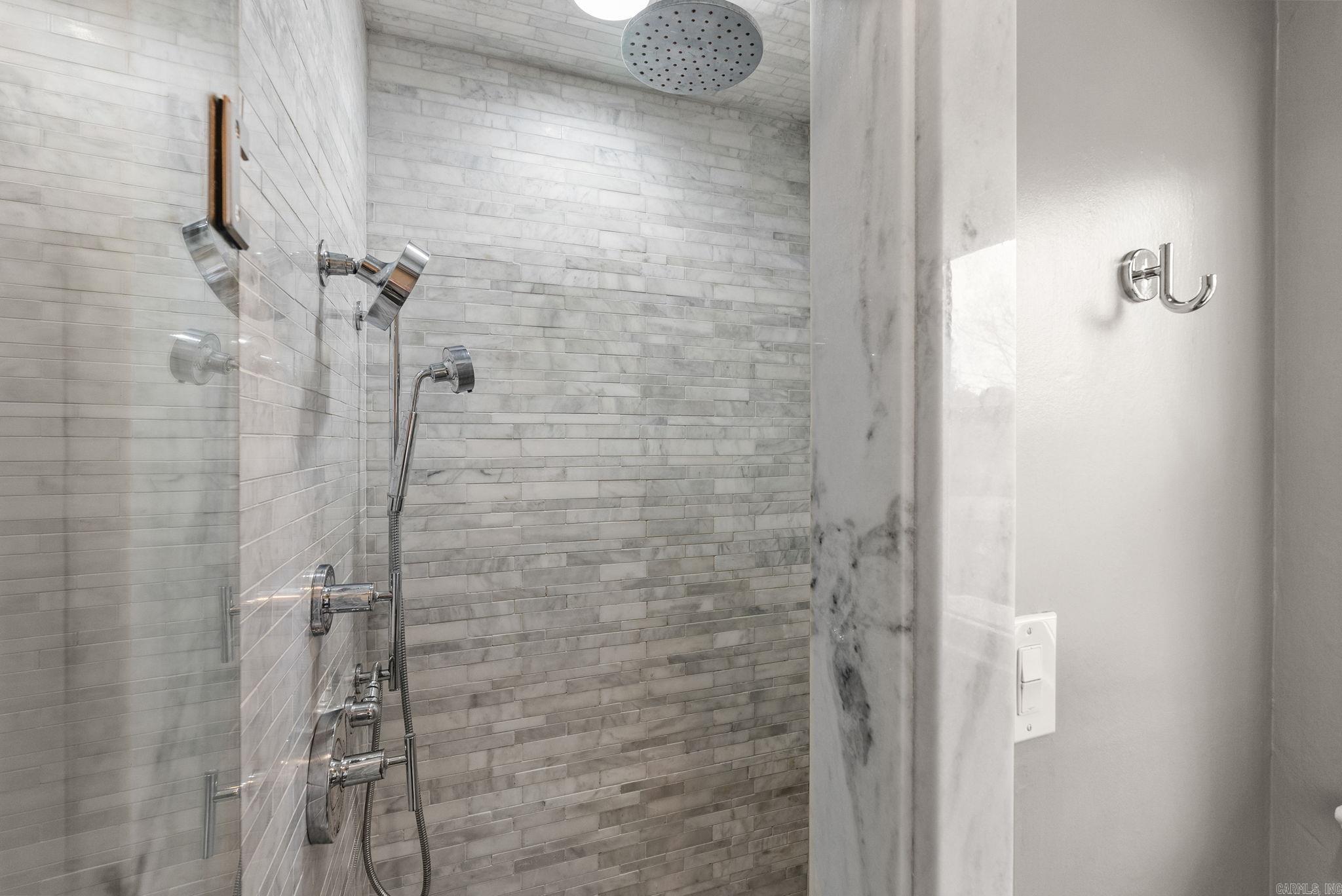 LONGLEA - Residential