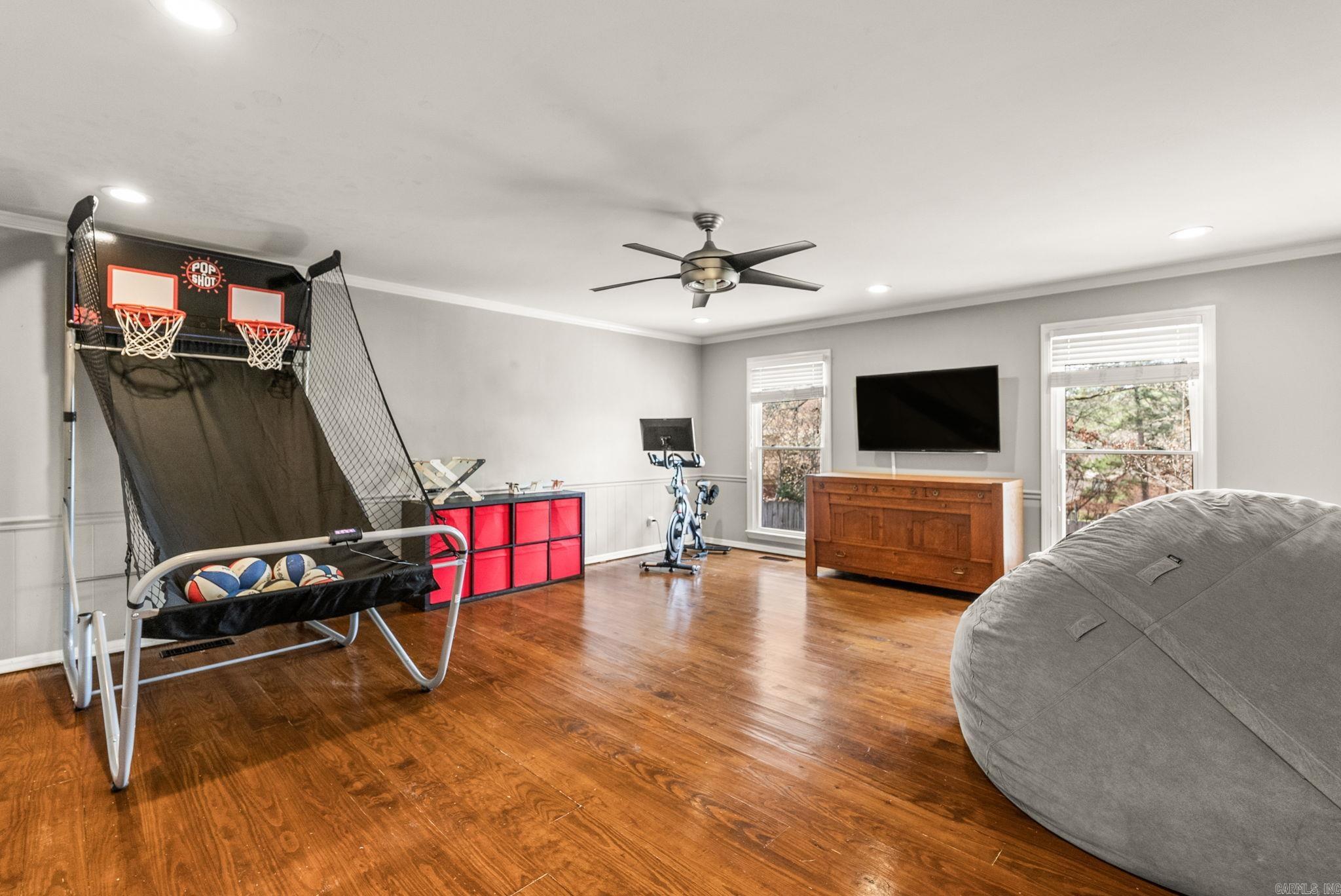 LONGLEA - Residential