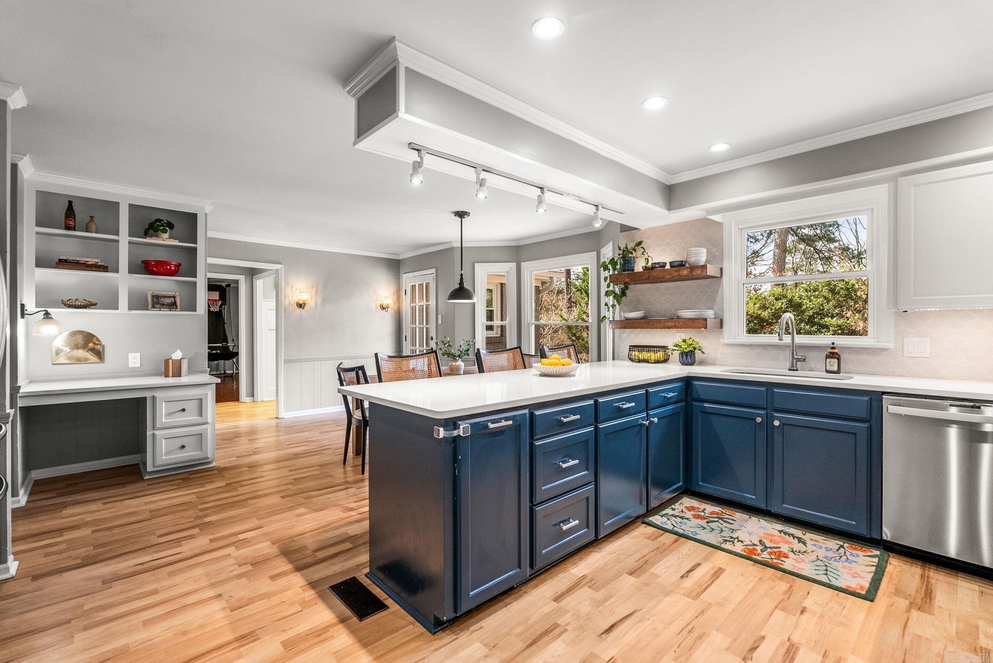 LONGLEA - Residential