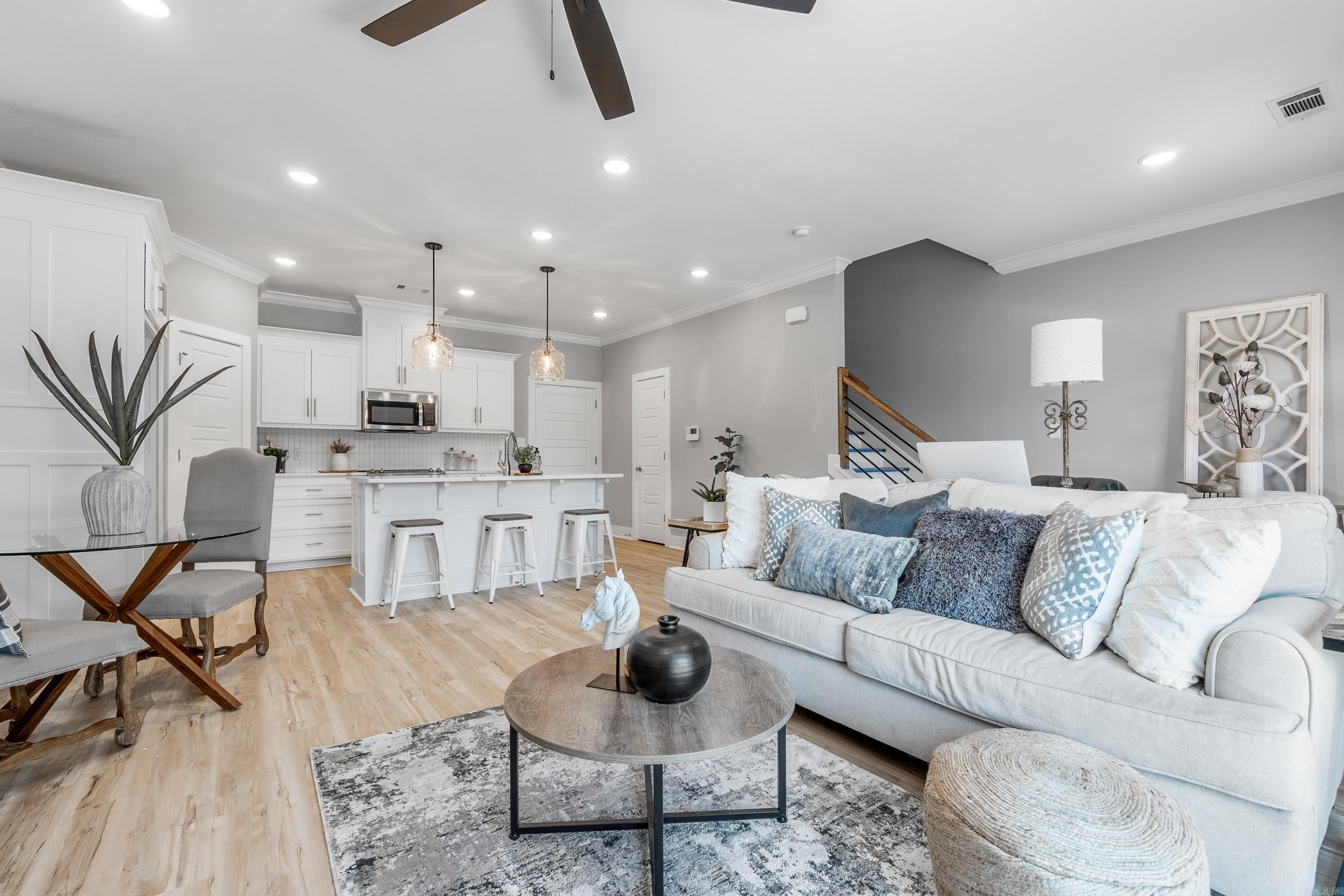 ISABELLE COURT - Residential