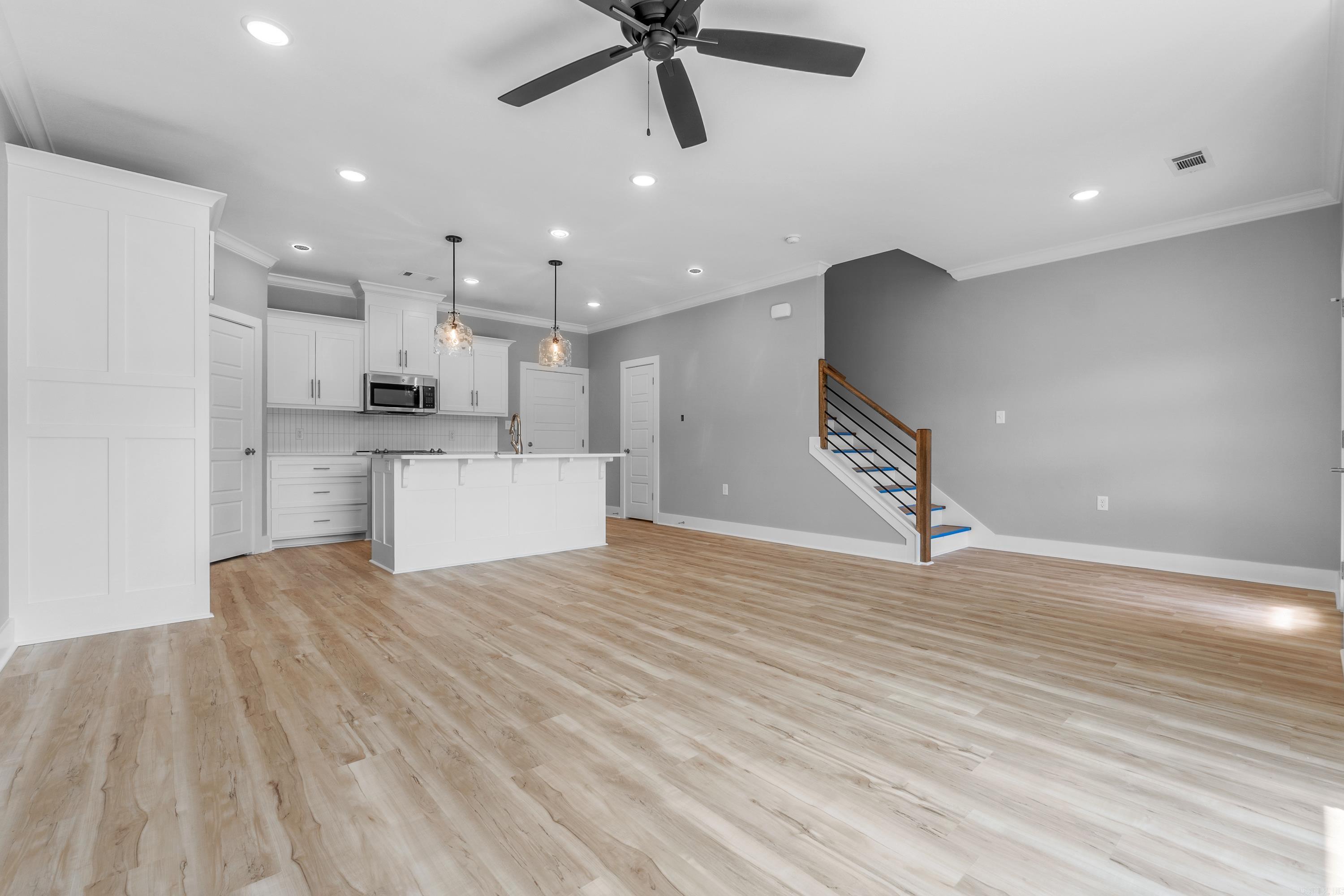 ISABELLE COURT - Residential