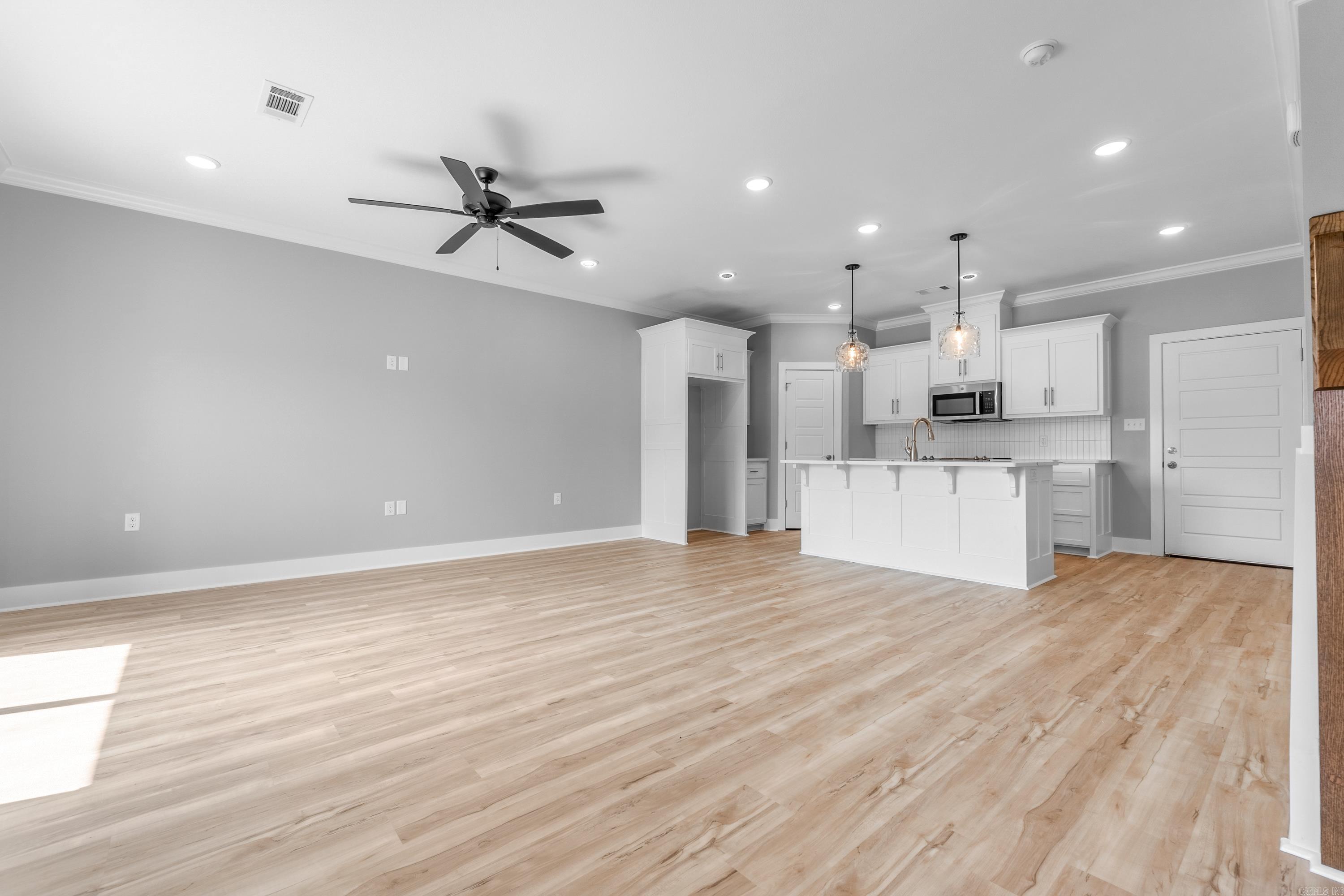 ISABELLE COURT - Residential