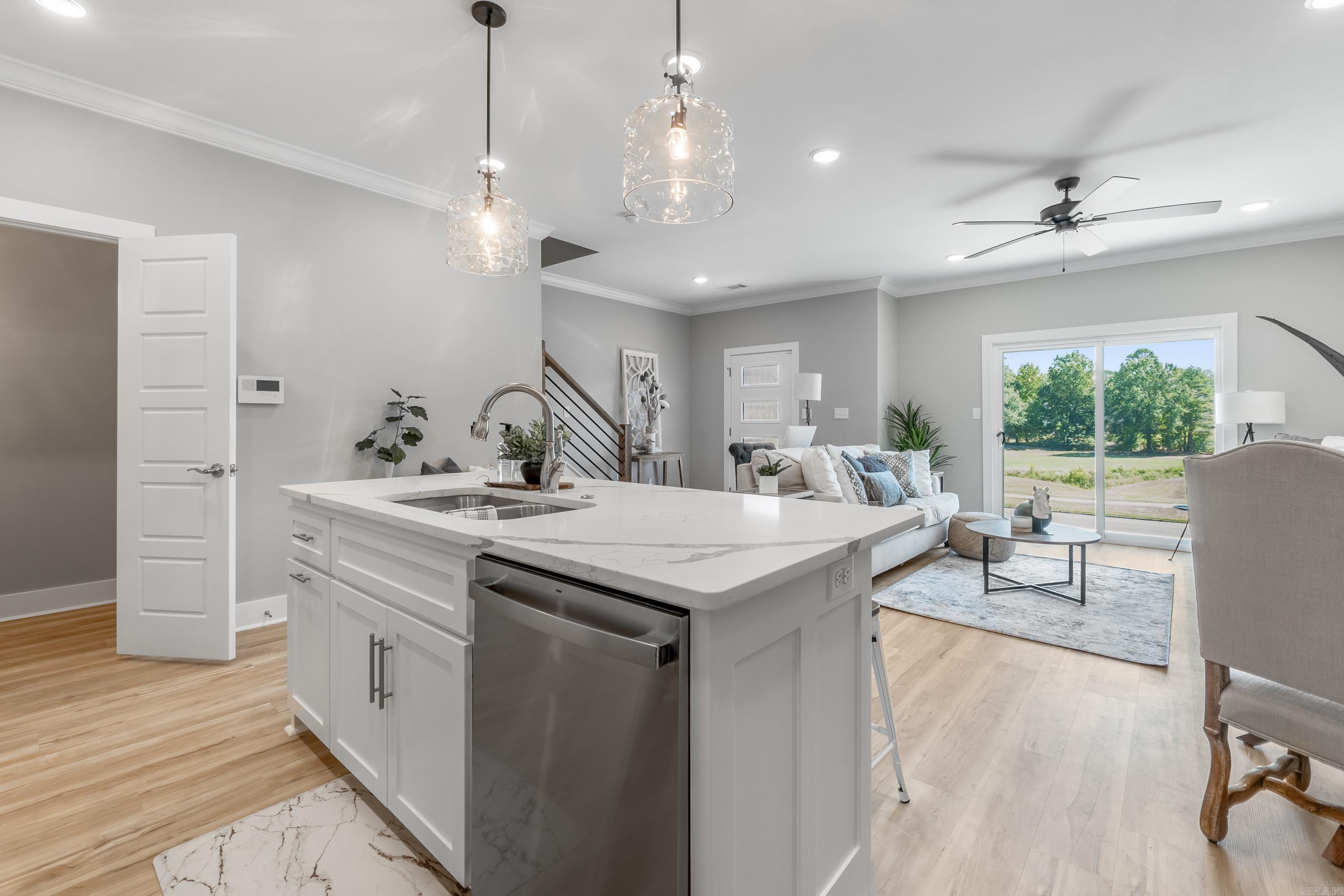 ISABELLE COURT - Residential