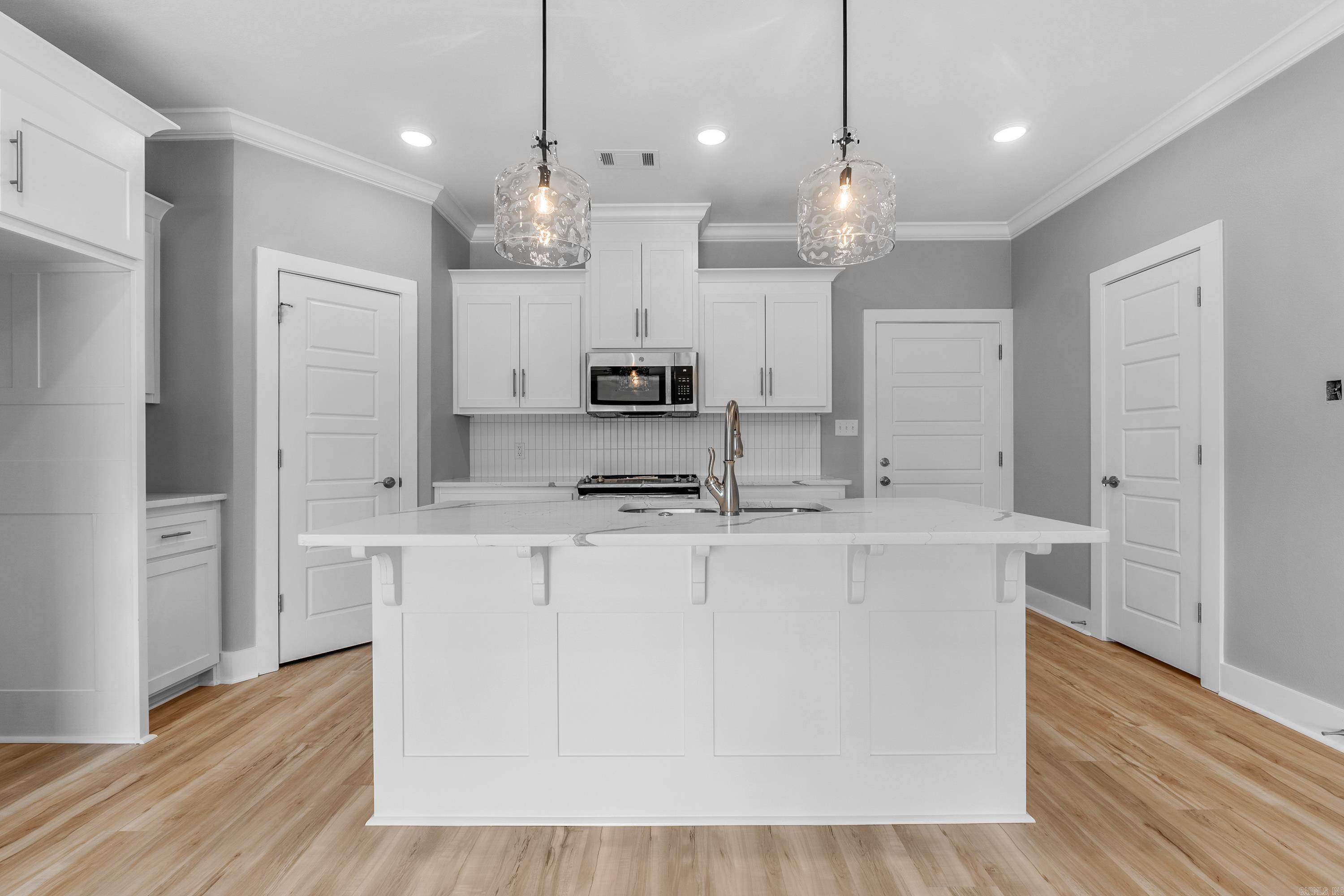 ISABELLE COURT - Residential