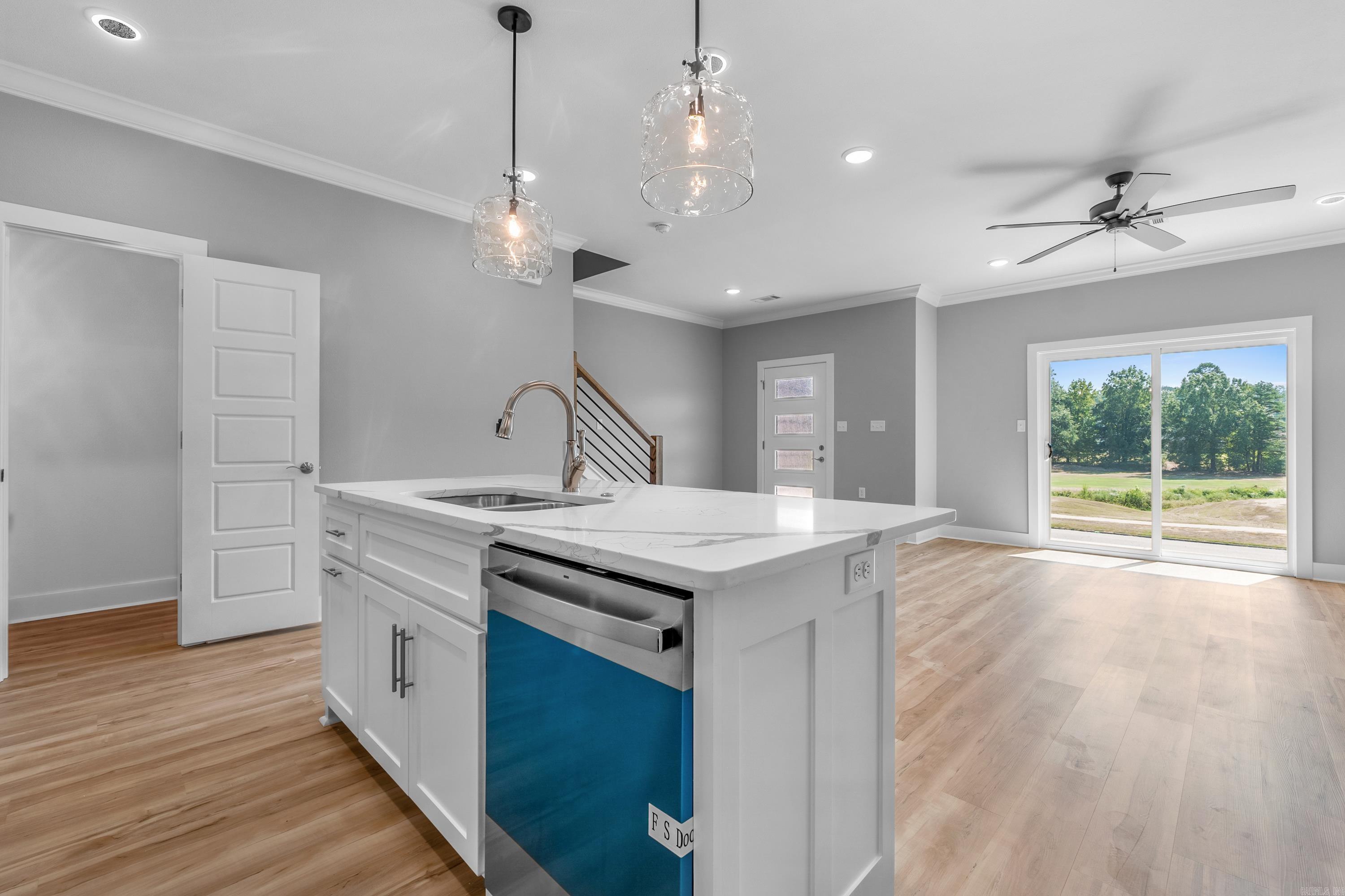 ISABELLE COURT - Residential