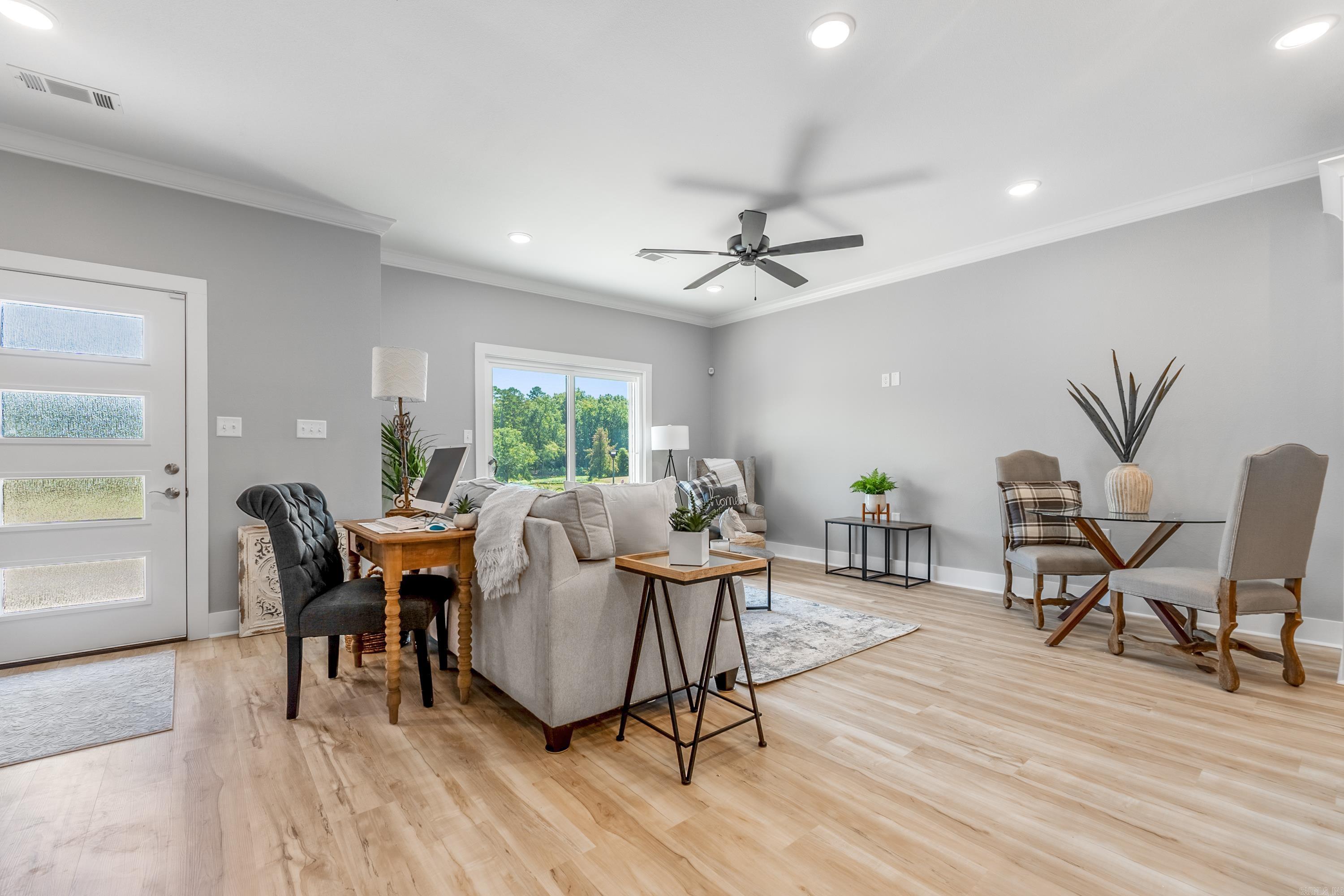 ISABELLE COURT - Residential