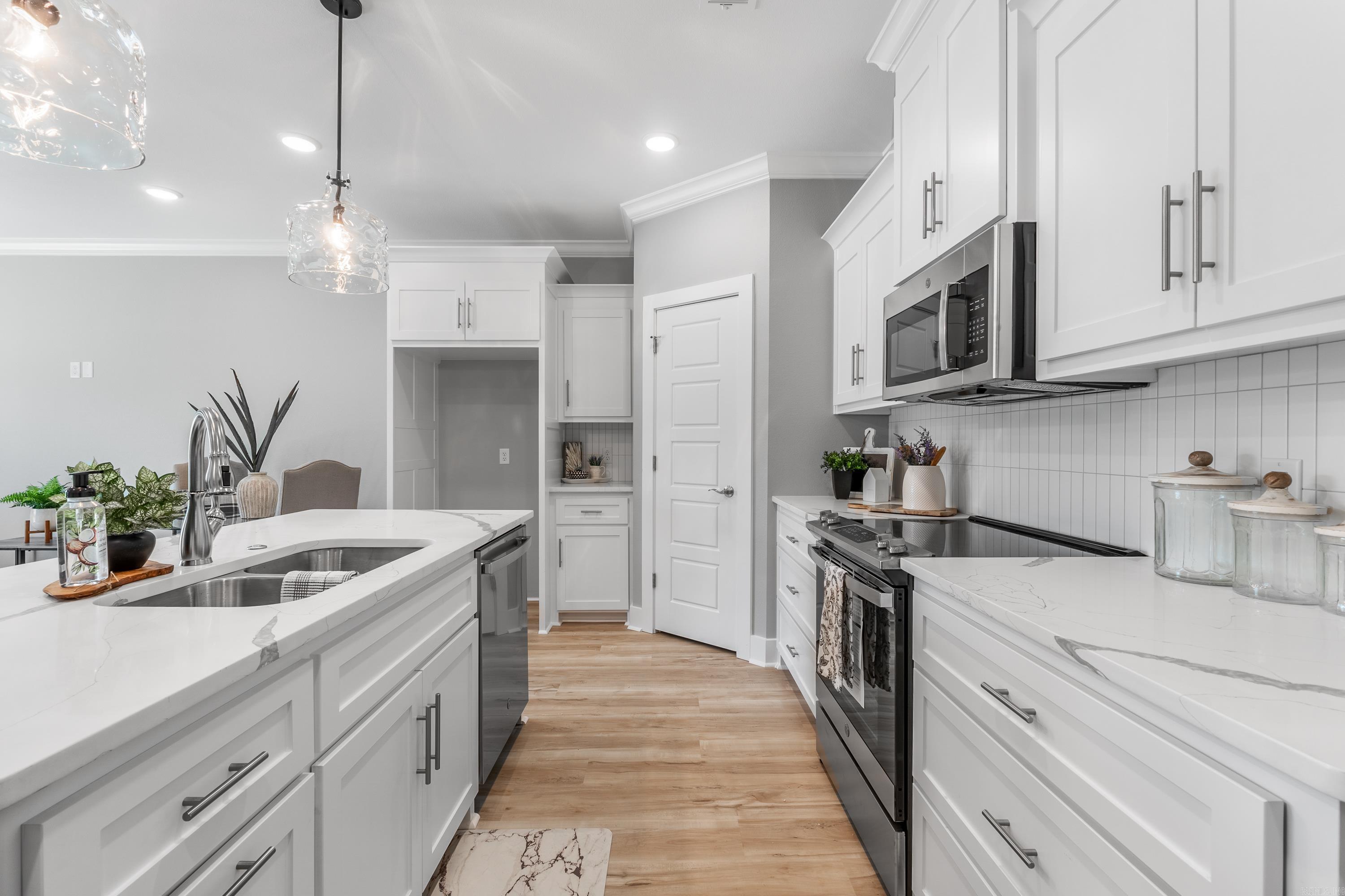 ISABELLE COURT - Residential