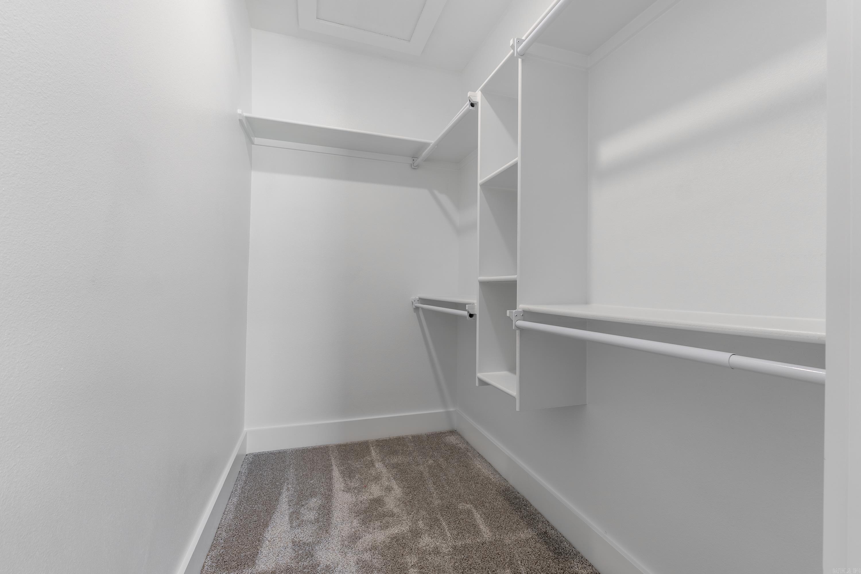 ISABELLE COURT - Residential