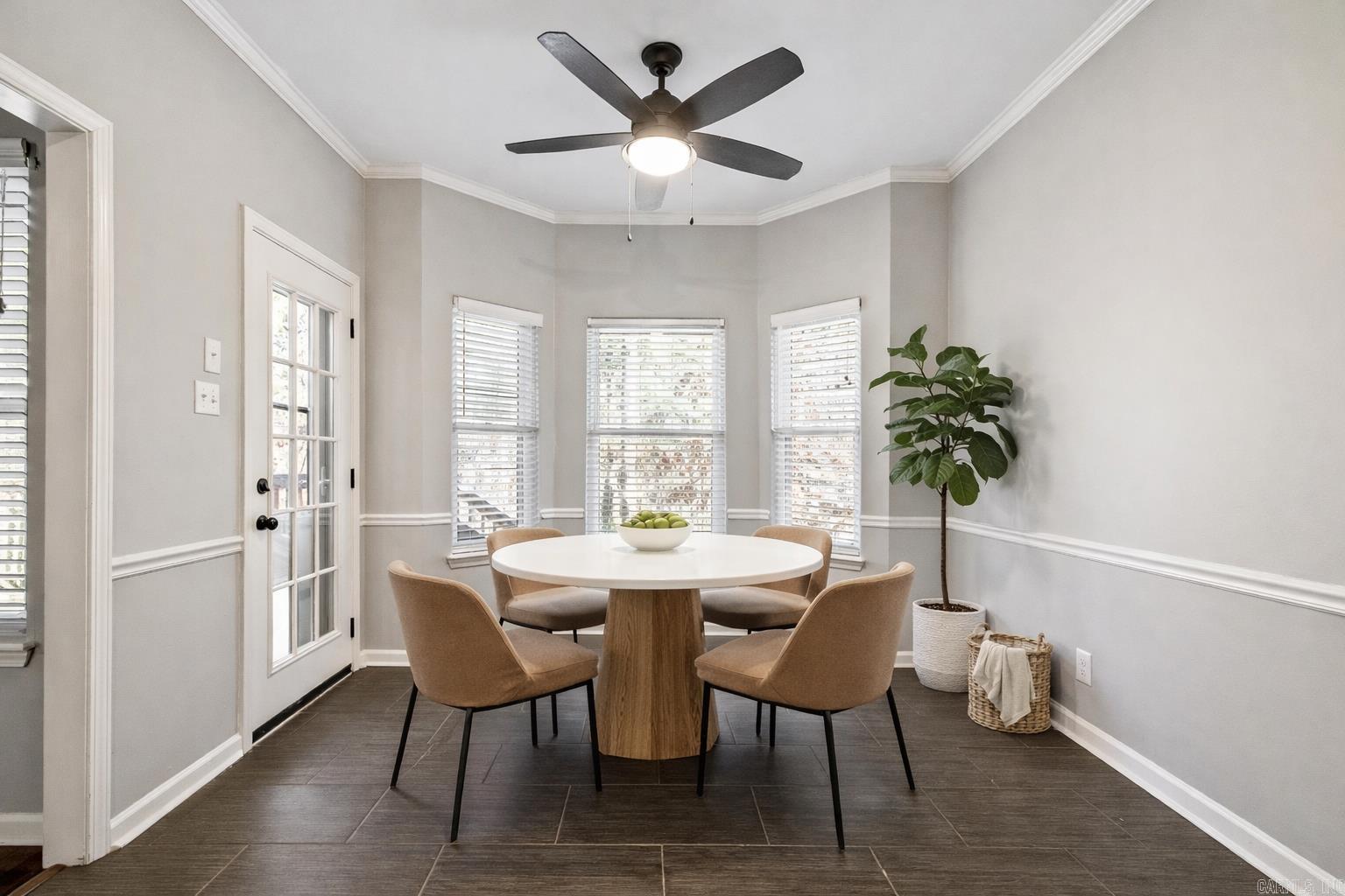 WESTBURY - Residential