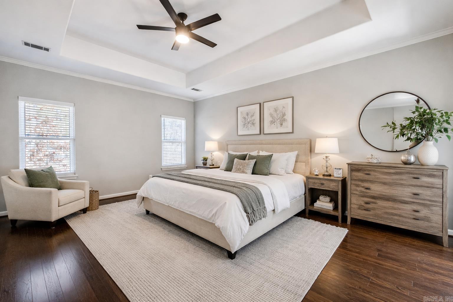 WESTBURY - Residential