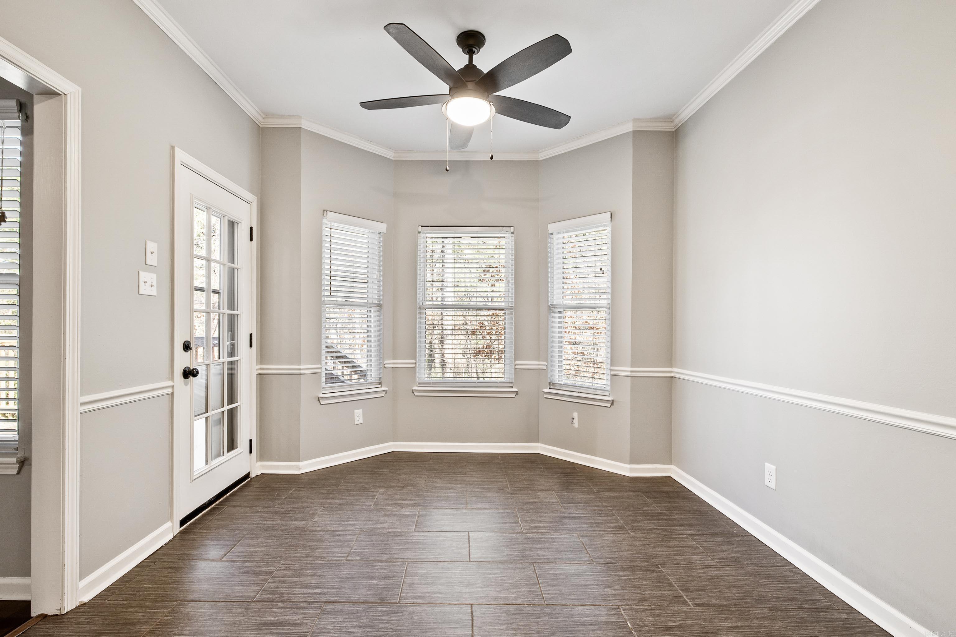 WESTBURY - Residential