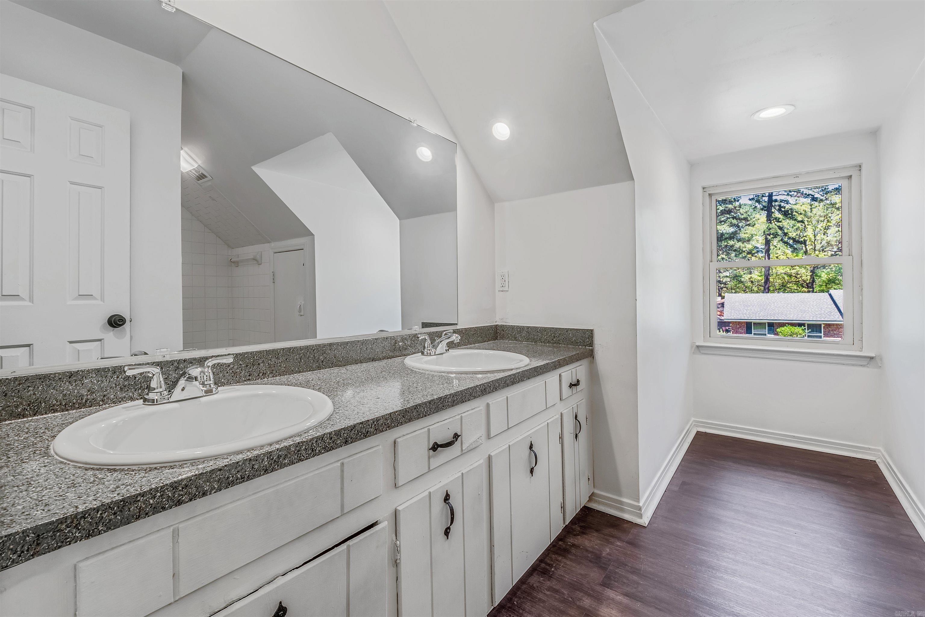 OTTER CREEK COMMUNITY - Residential