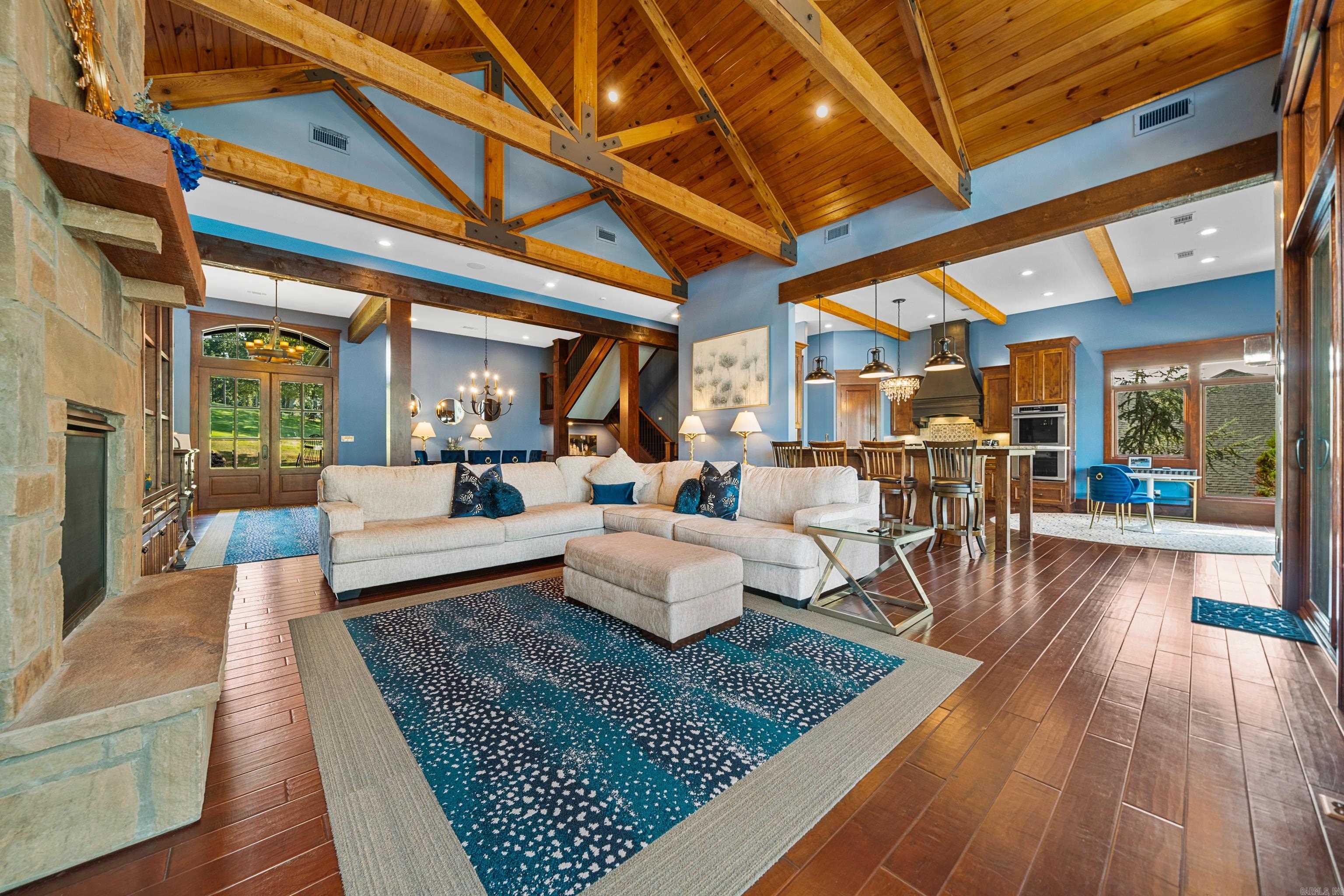 OAK SHORES ESTATES - Residential