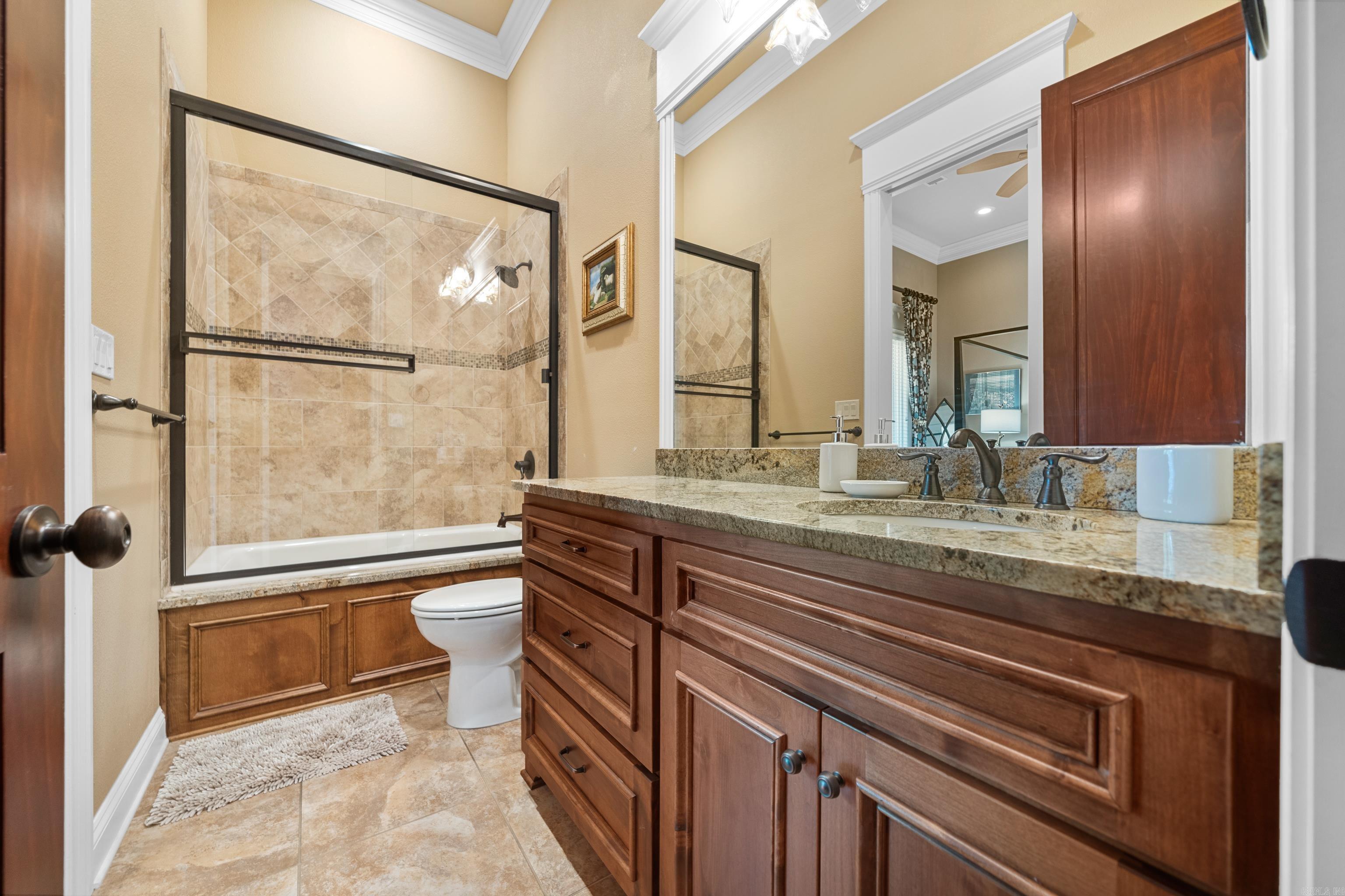 OAK SHORES ESTATES - Residential