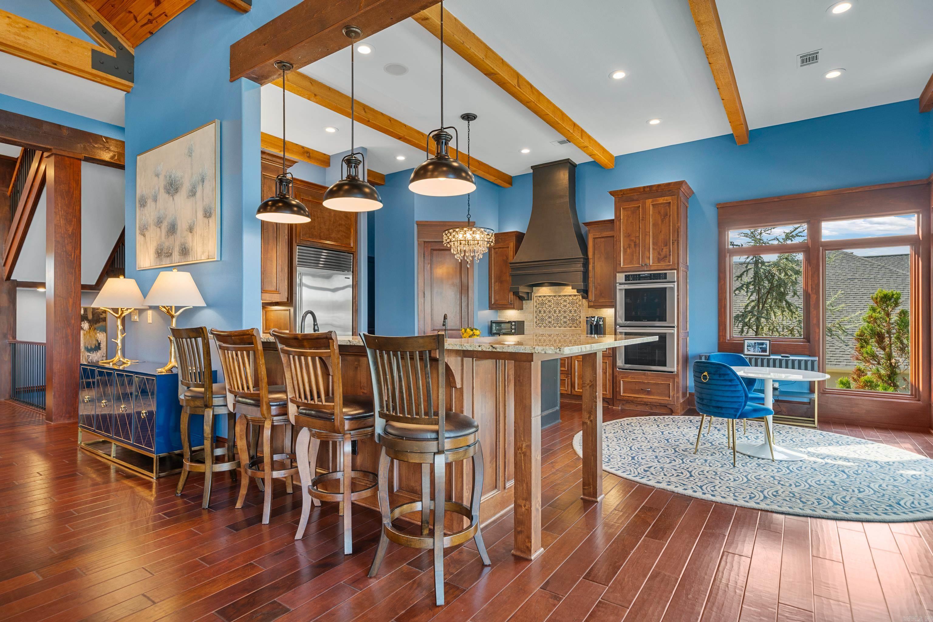 OAK SHORES ESTATES - Residential
