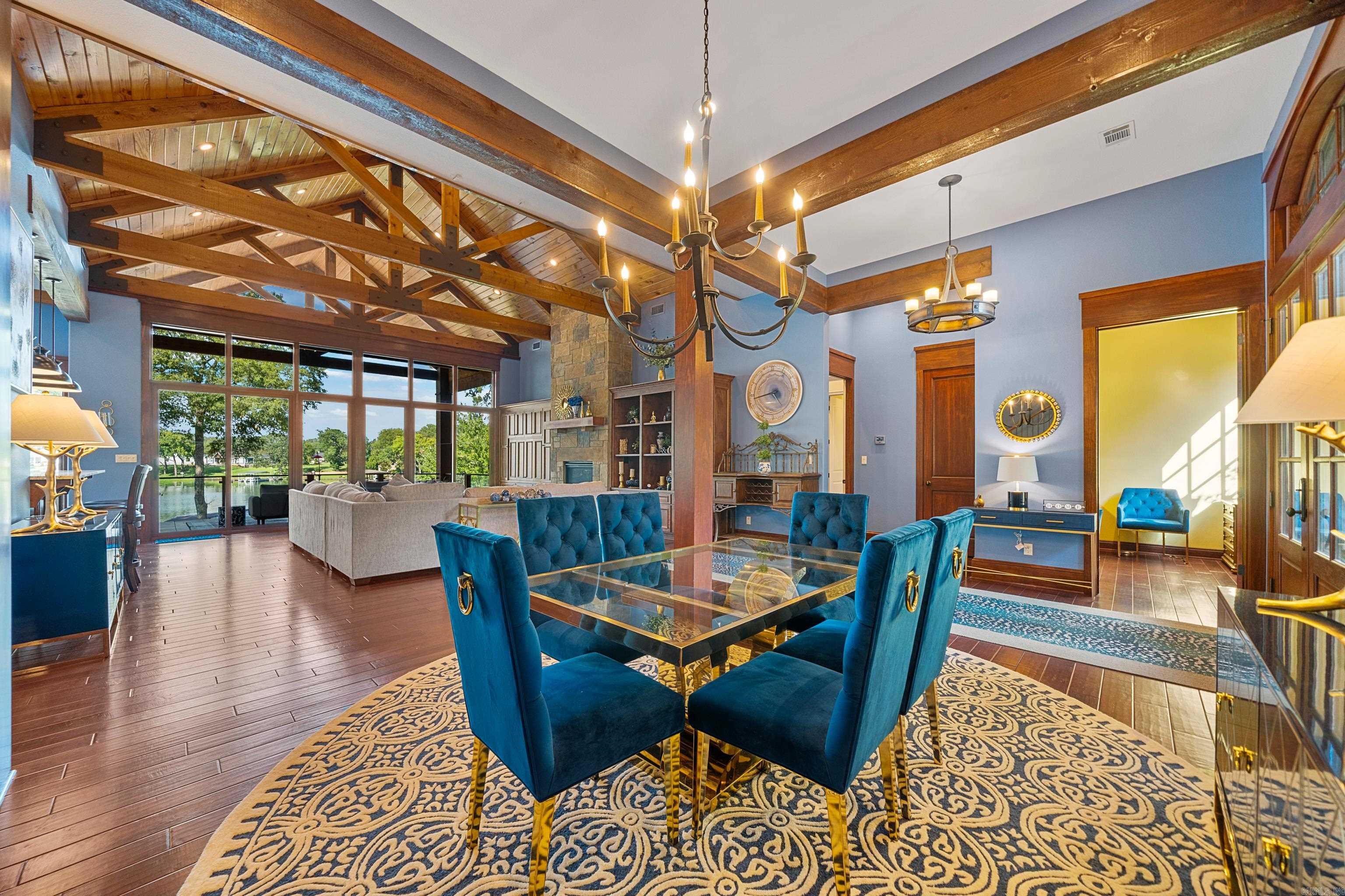 OAK SHORES ESTATES - Residential