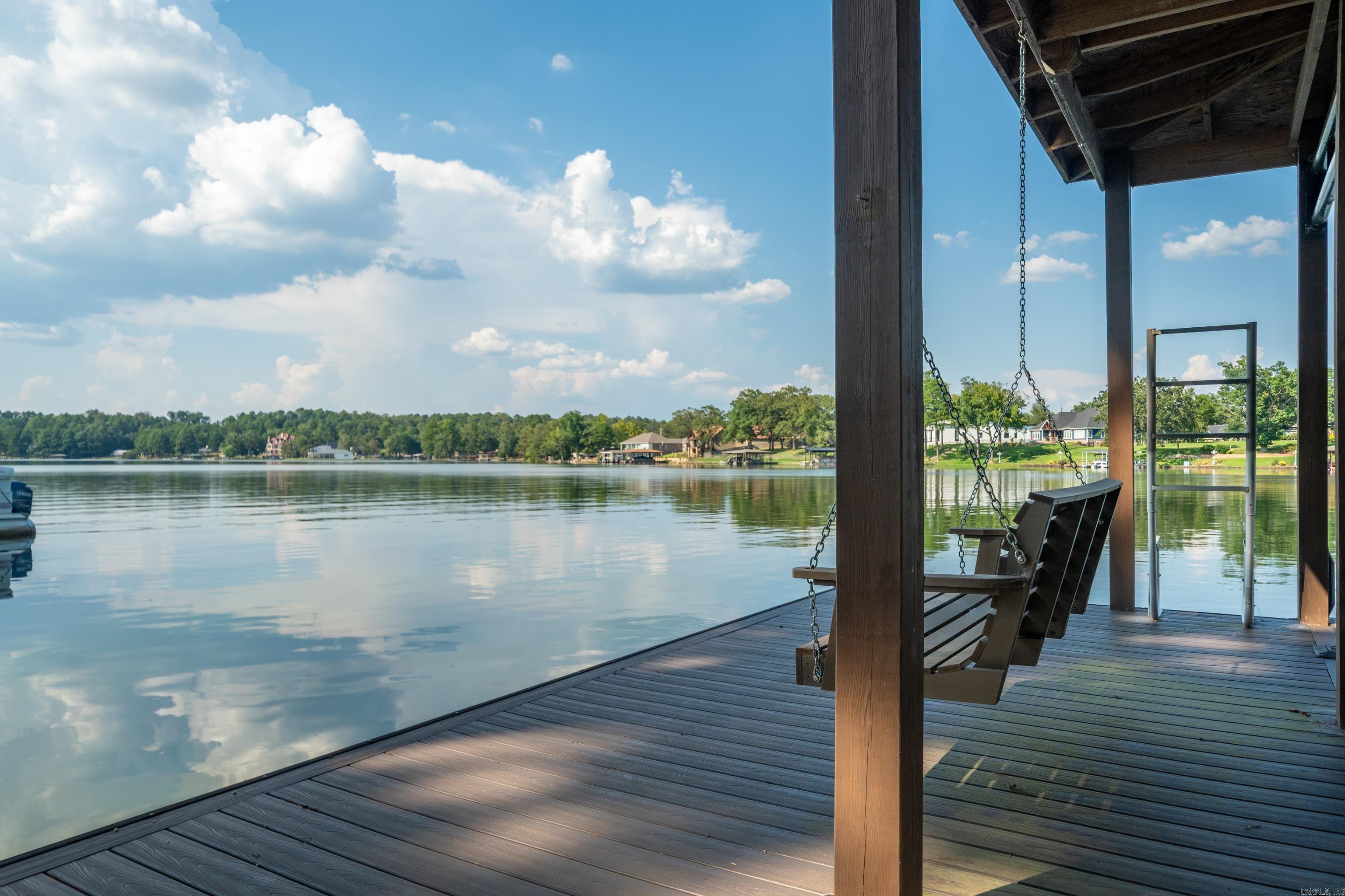 OAK SHORES ESTATES - Residential