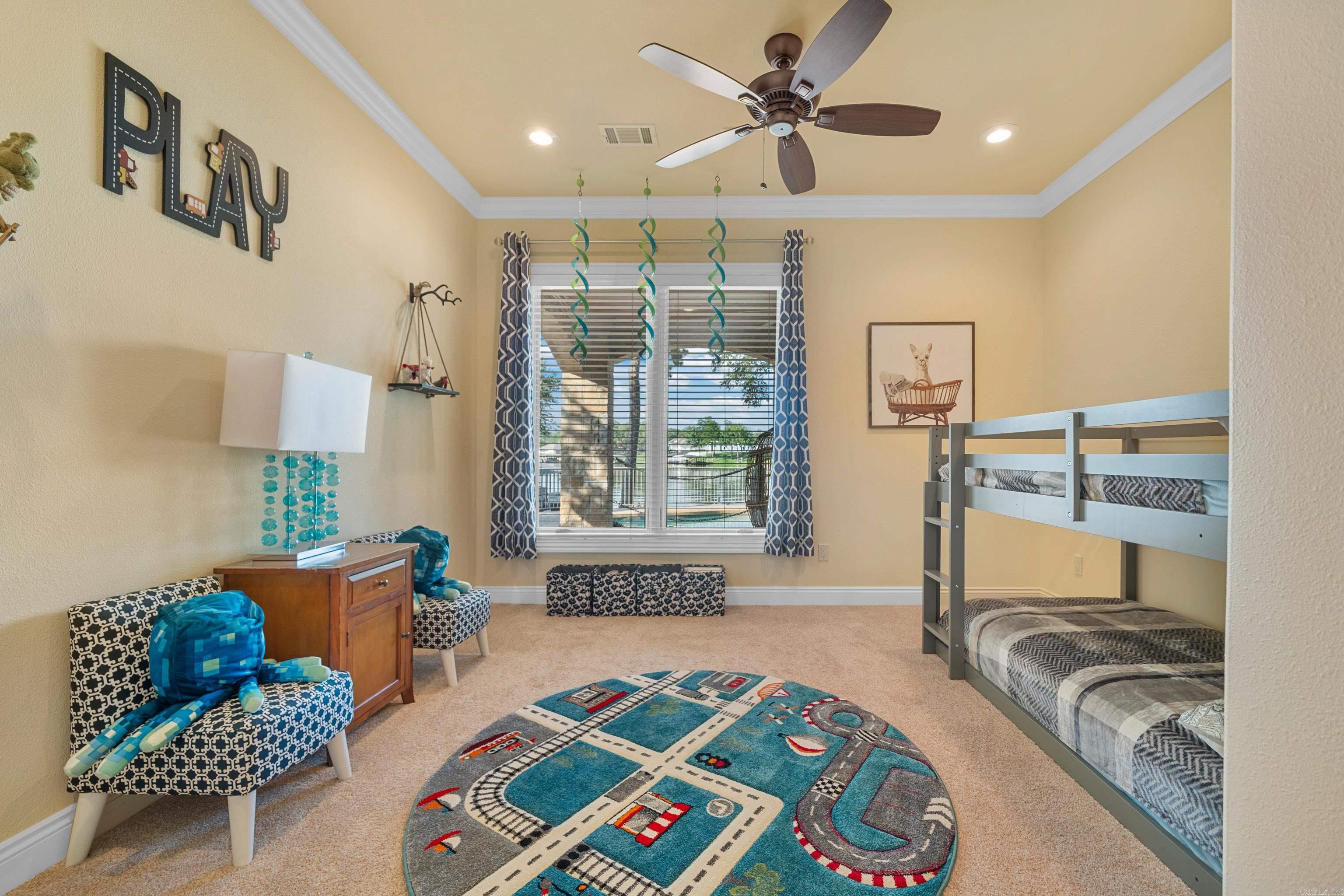 OAK SHORES ESTATES - Residential