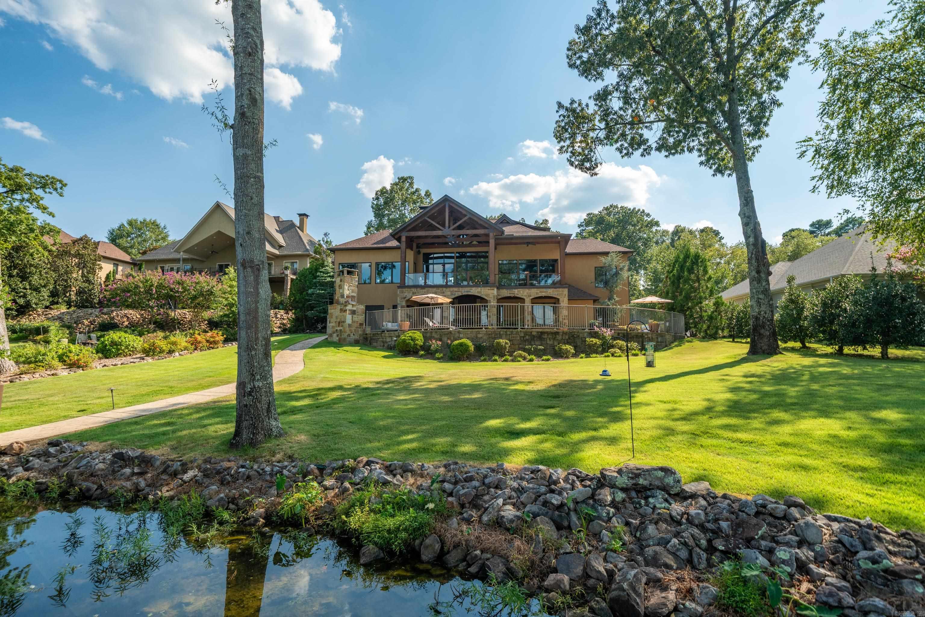 OAK SHORES ESTATES - Residential
