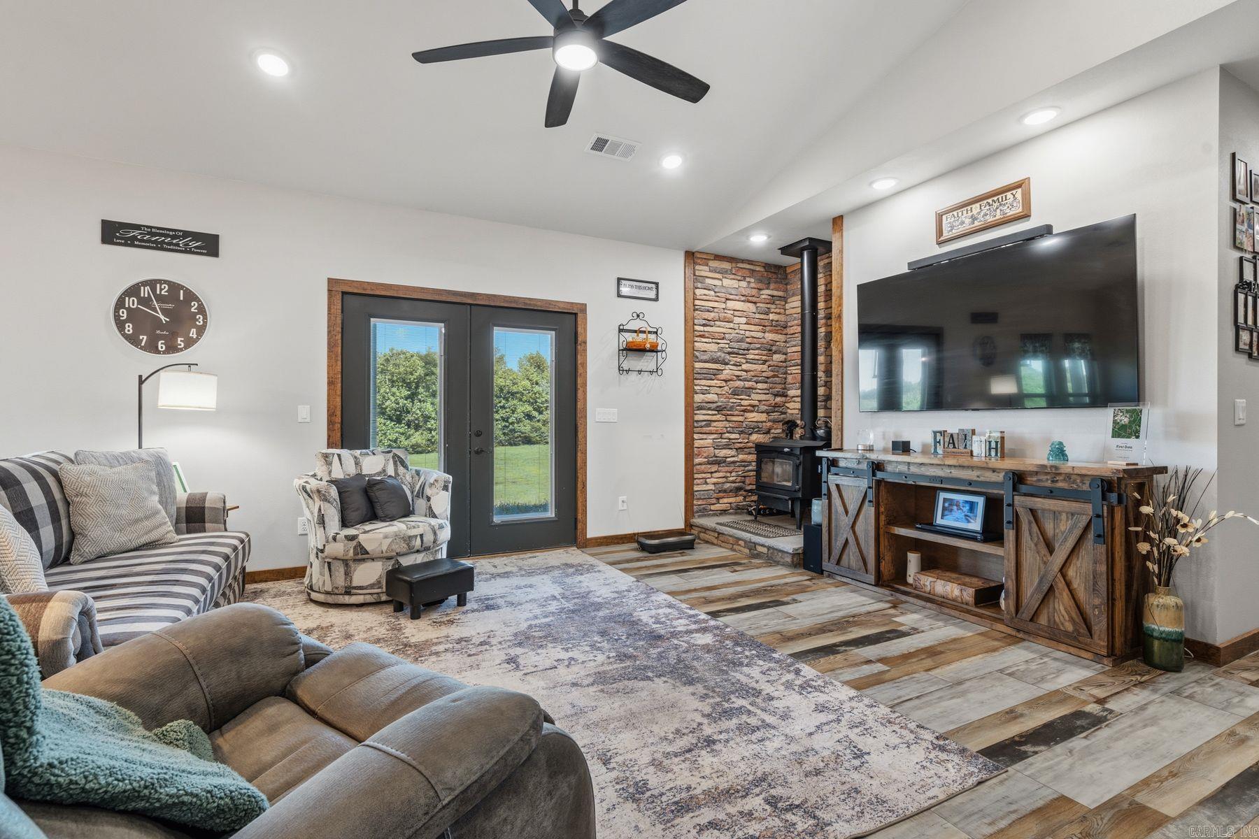 Metes & Bounds - Residential