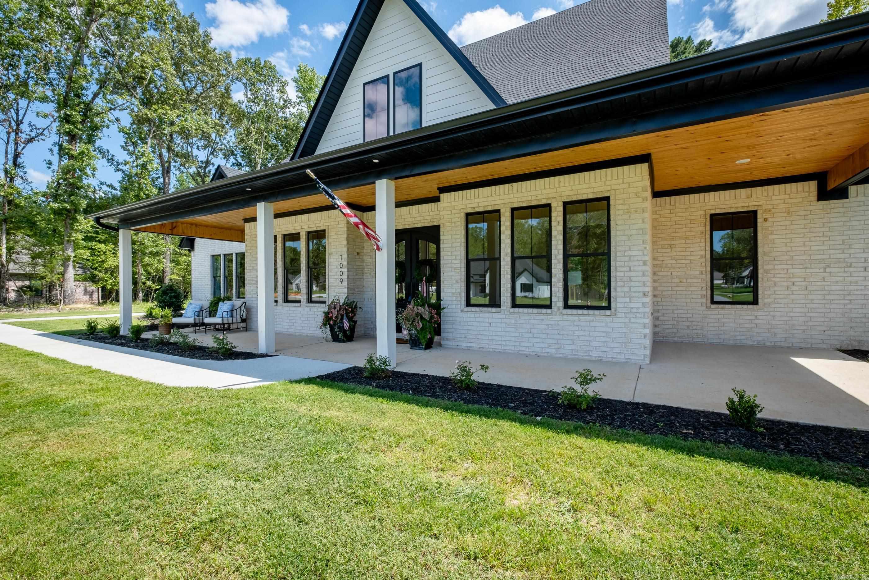 SUNGATE SUBDIVISION - Residential