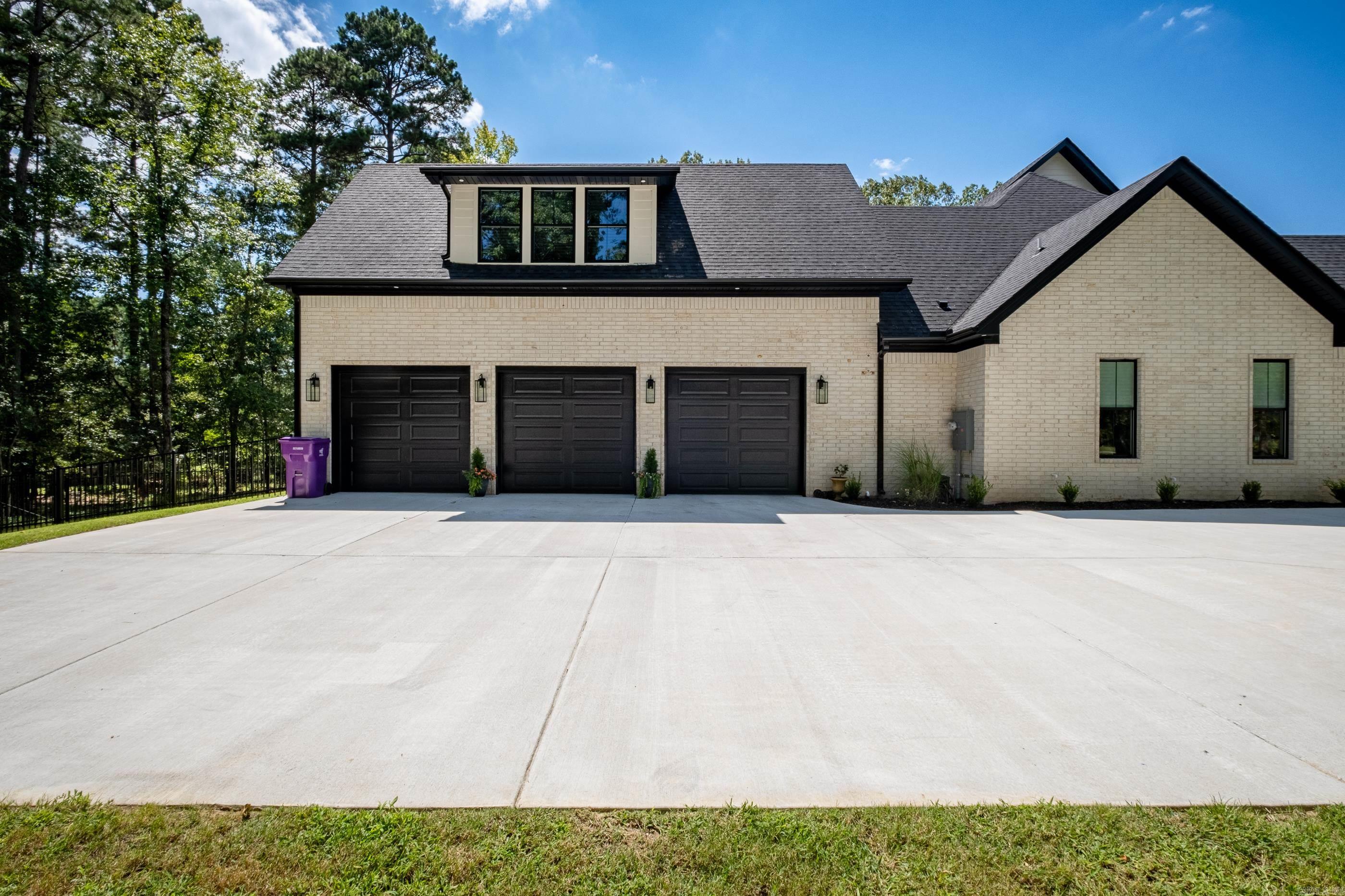 SUNGATE SUBDIVISION - Residential