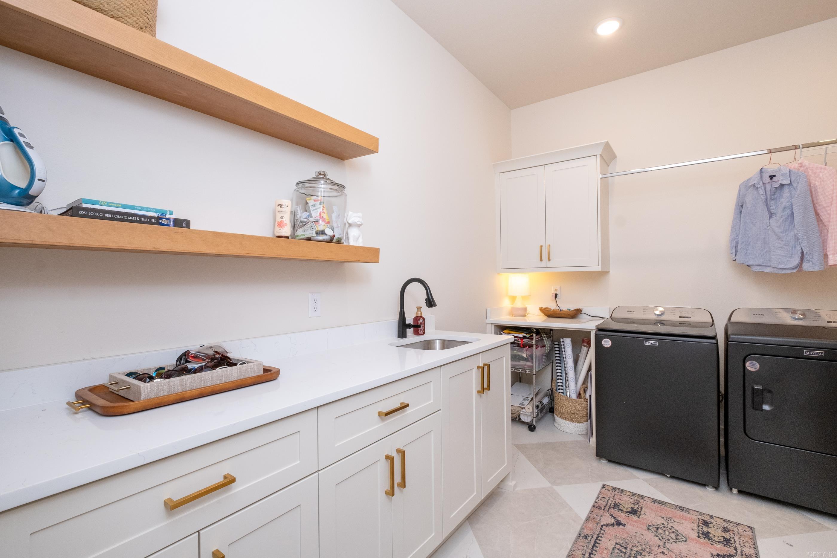 SUNGATE SUBDIVISION - Residential