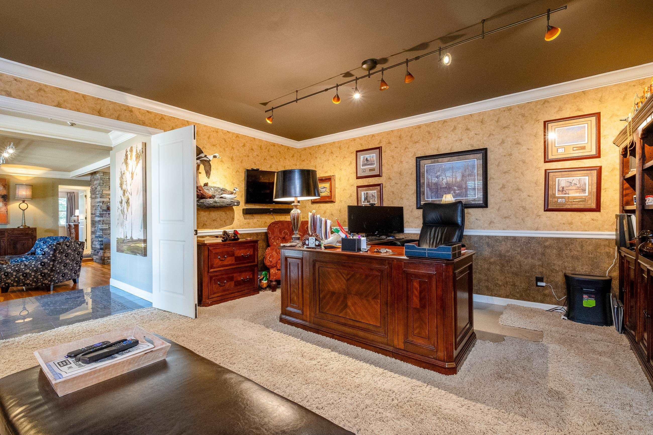 EAST PALISADES - Residential