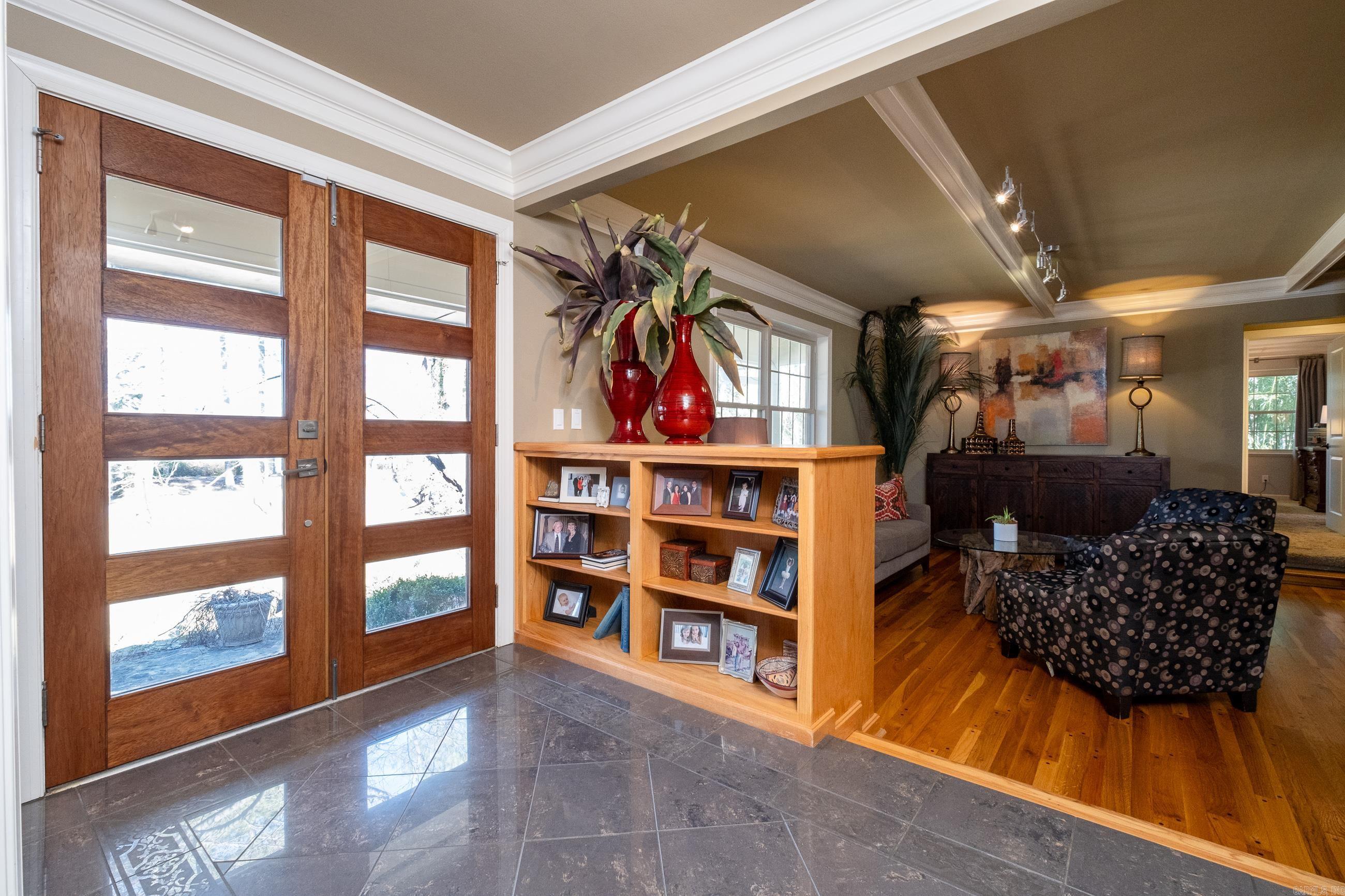 EAST PALISADES - Residential