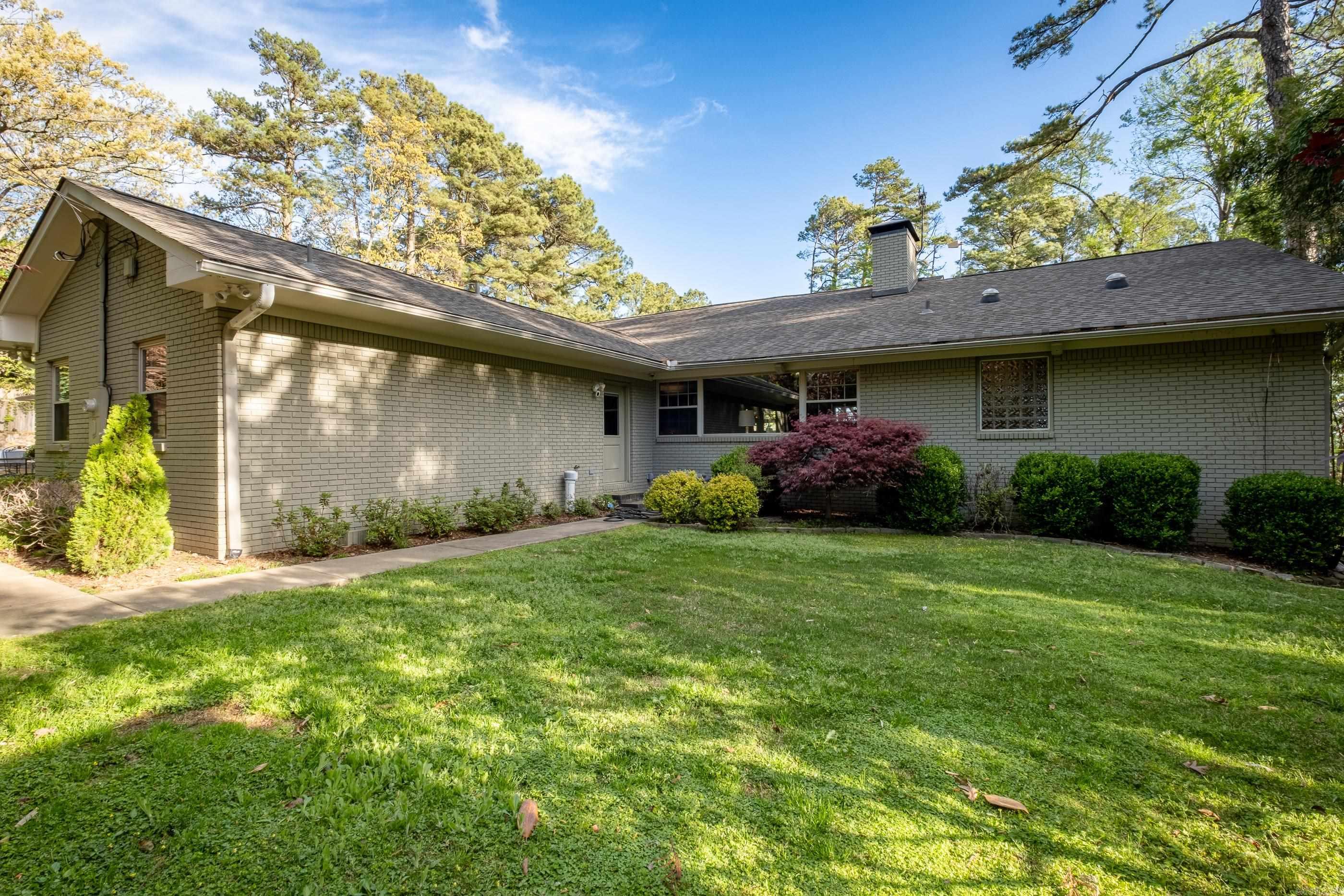 EAST PALISADES - Residential