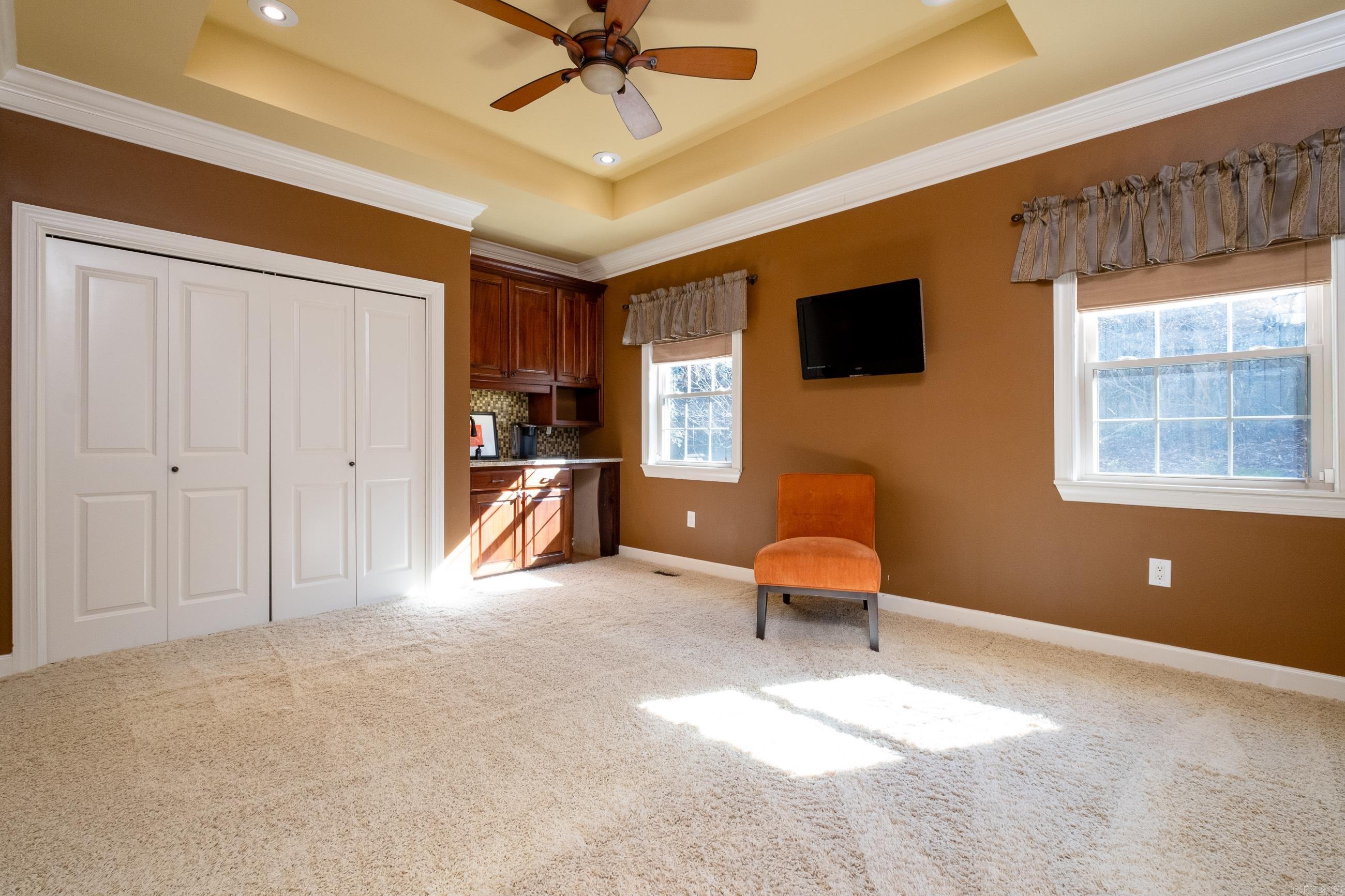 EAST PALISADES - Residential