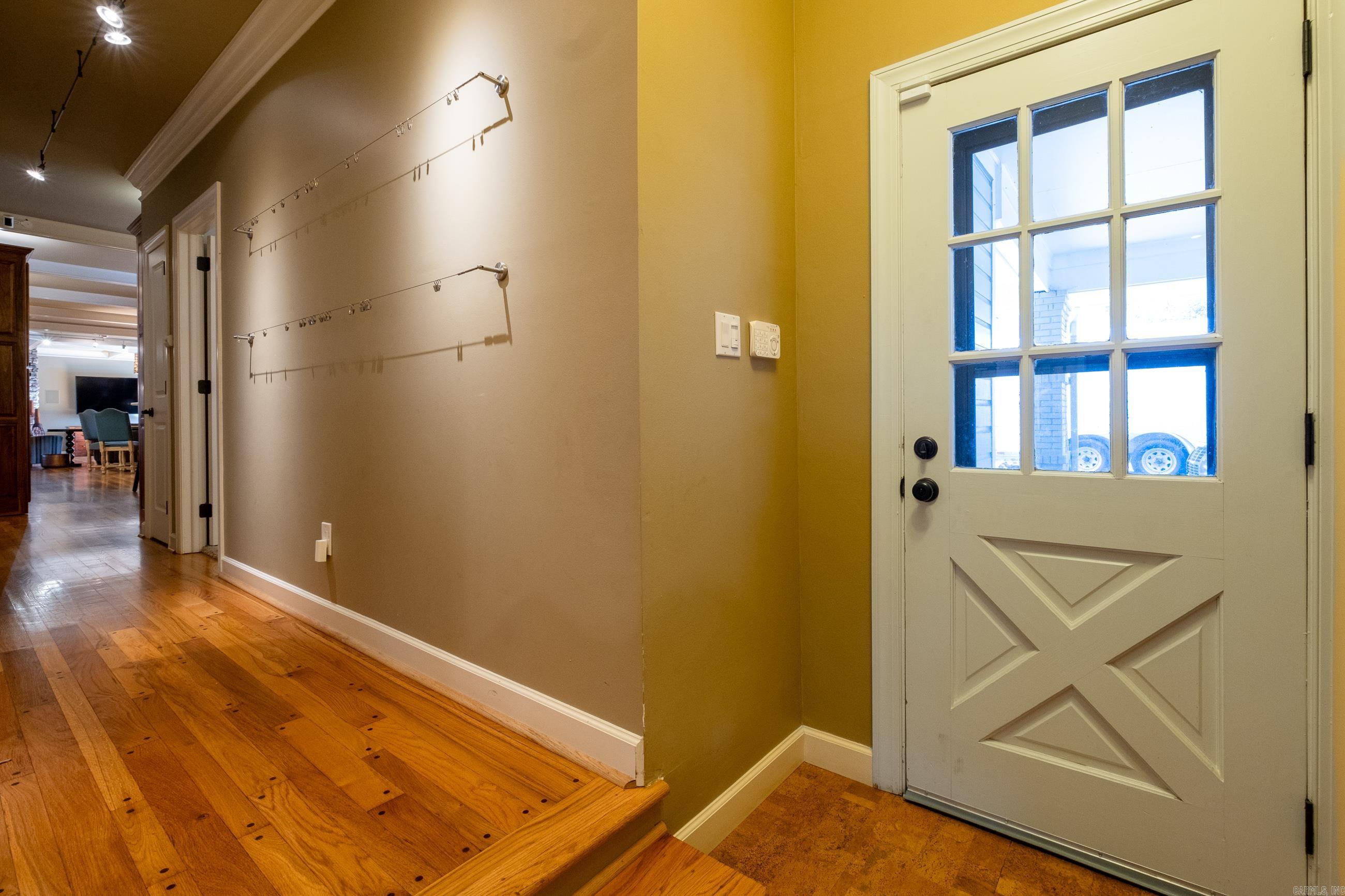 EAST PALISADES - Residential