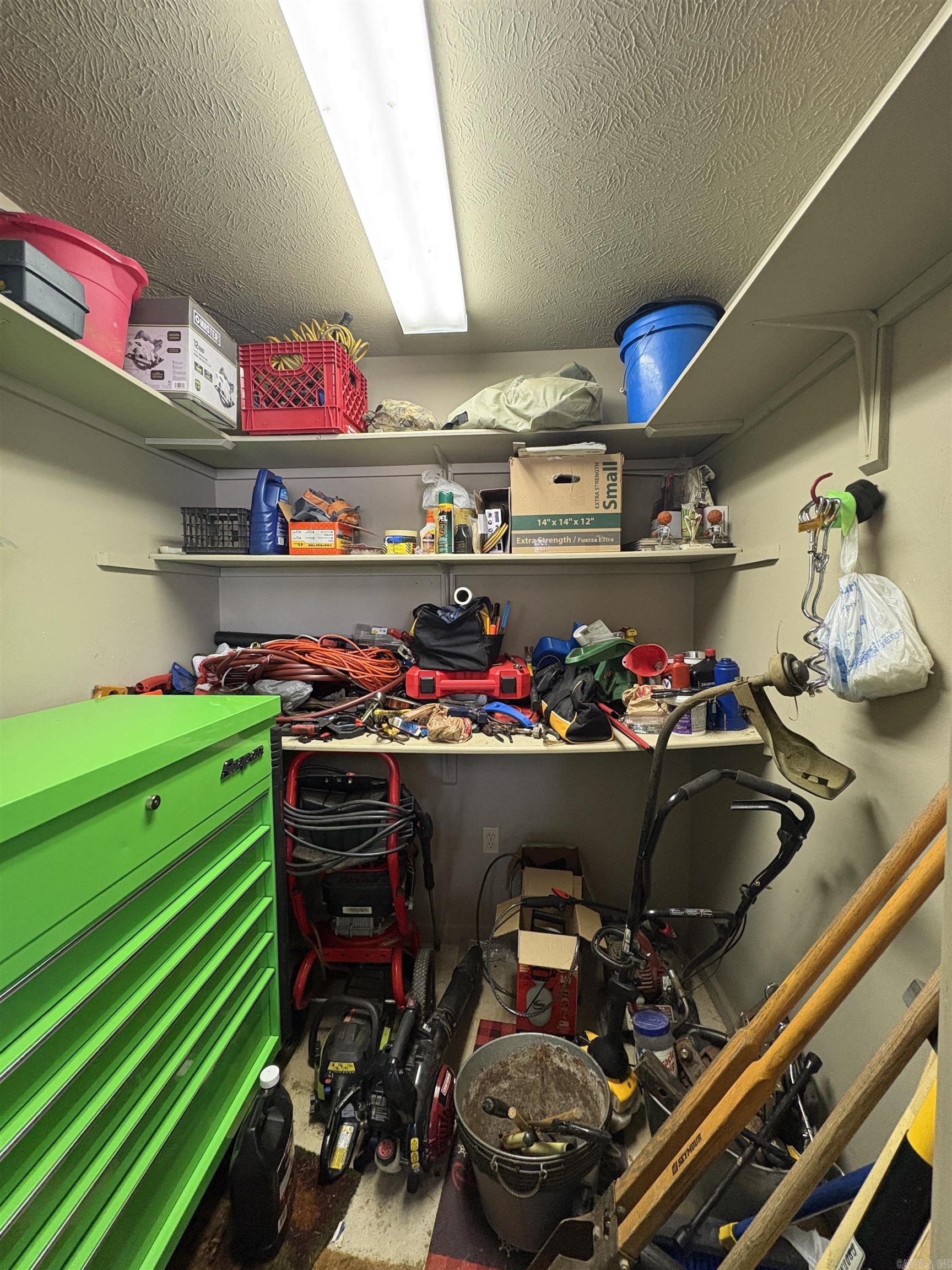 VALLEY ELMS S/D - Residential